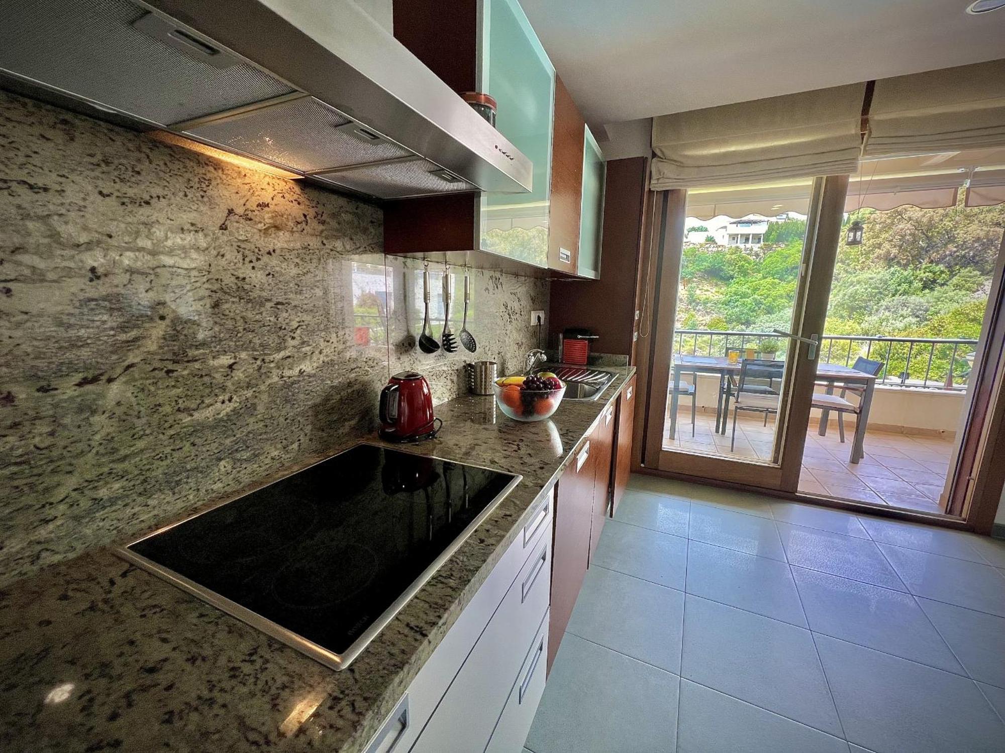Appartement Los Monteros With Pool By Homing *