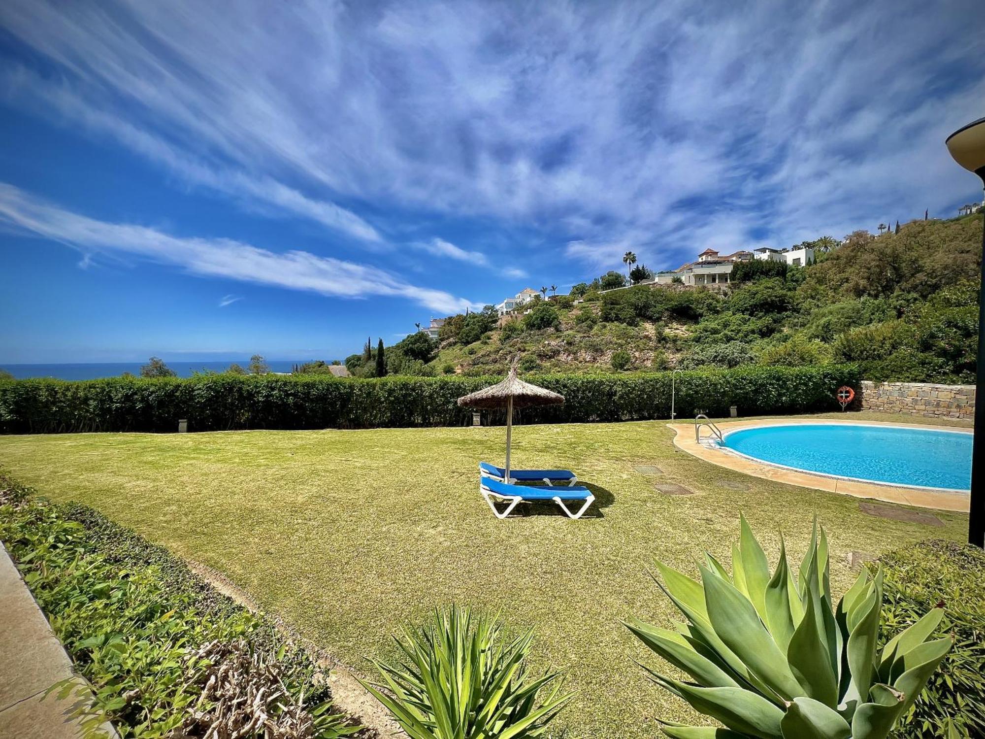 Appartement Los Monteros With Pool By Homing