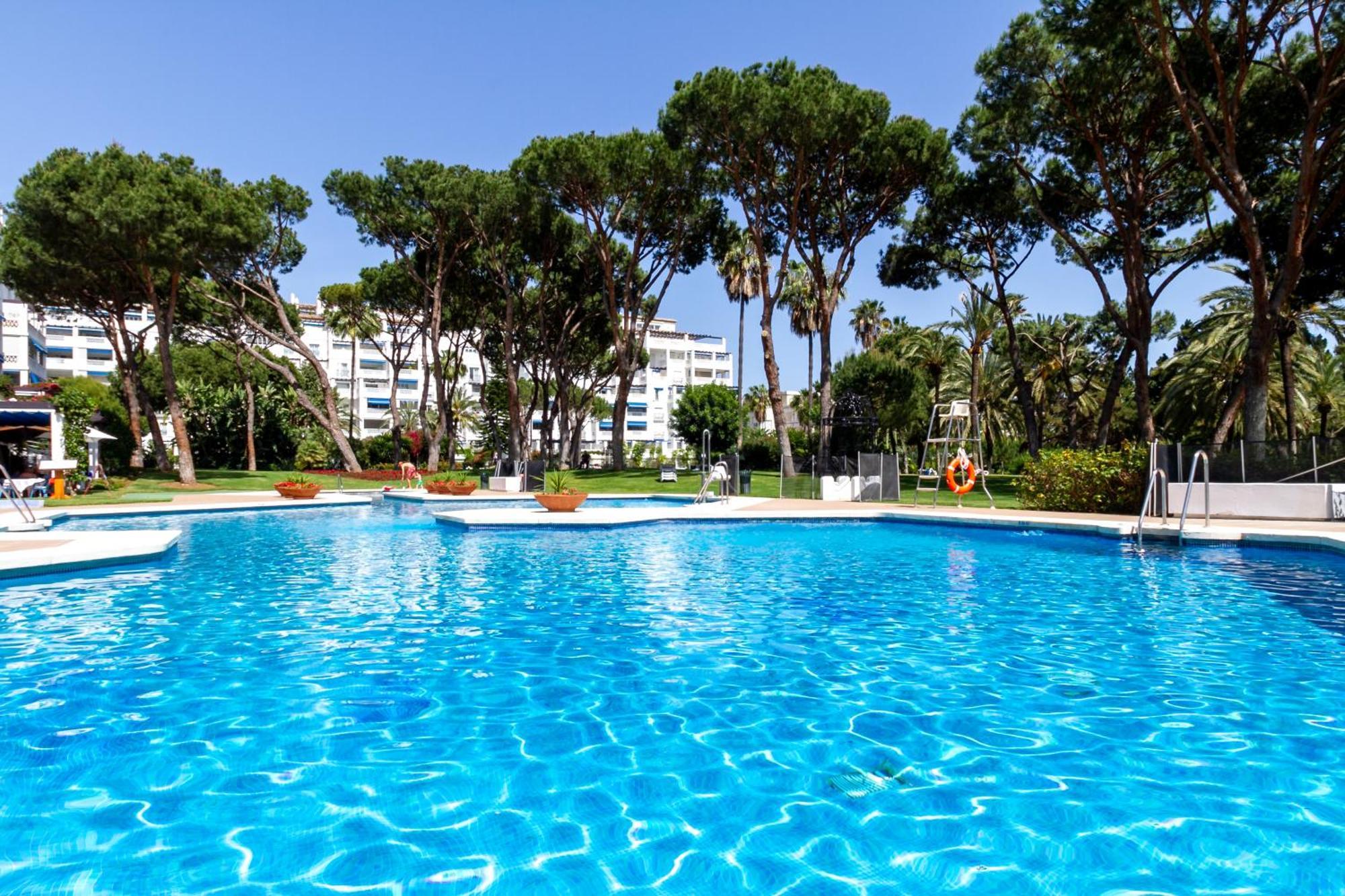 Apartamento Banus - Playas Del Duque Beachside Complex