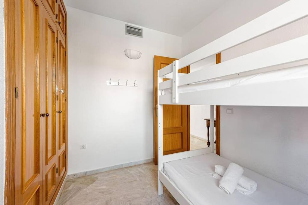 Apartment Alvarito Playa Front Marbella