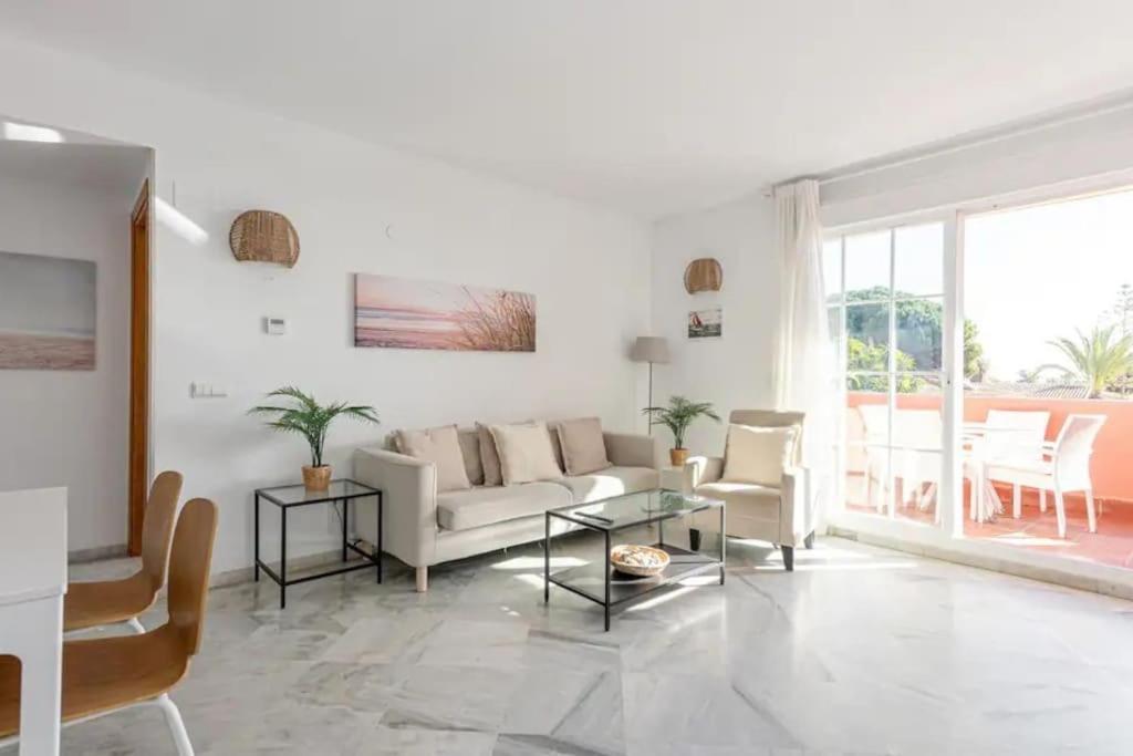 Apartment Alvarito Playa Front *