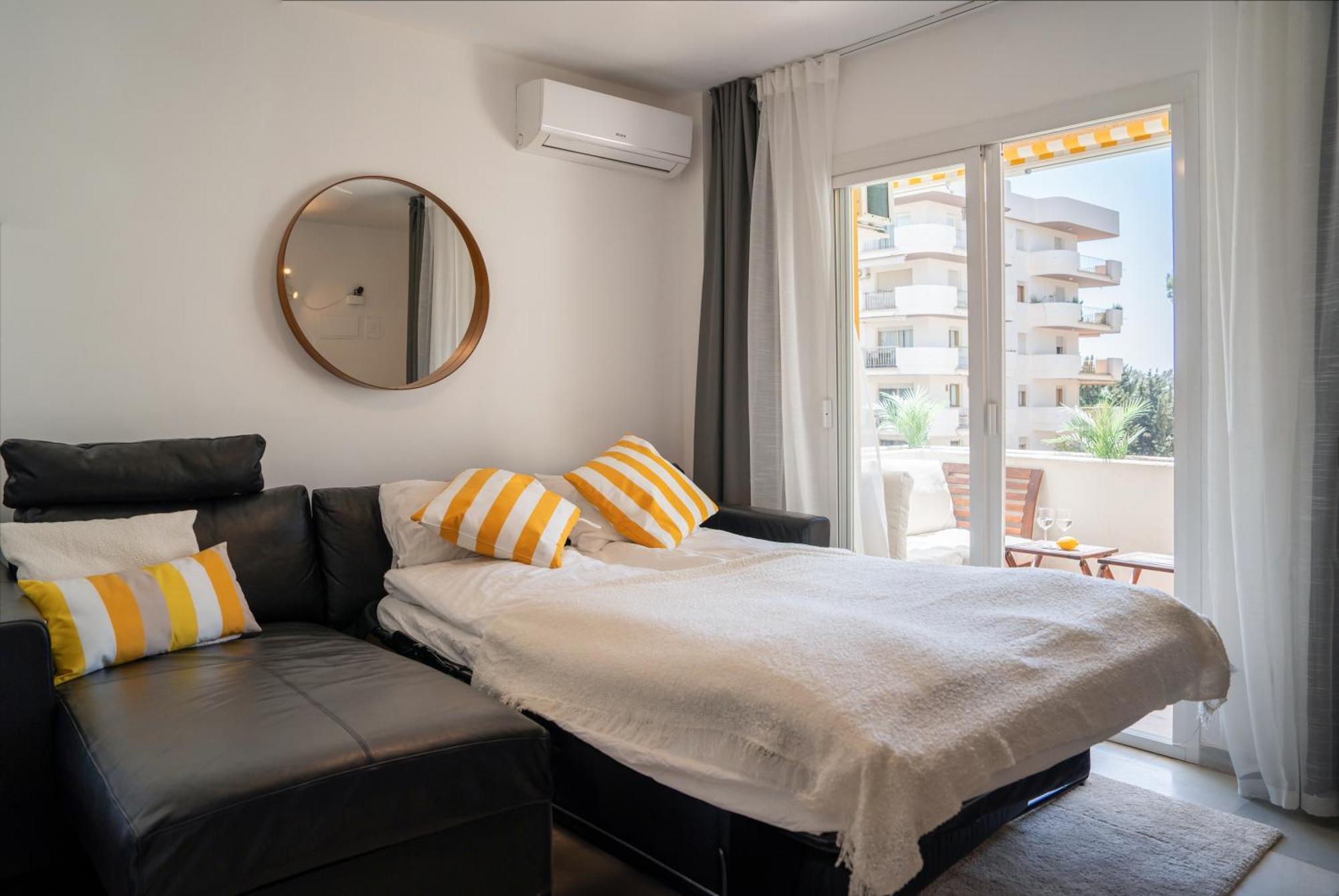 Apartment Penthouse*5min From *