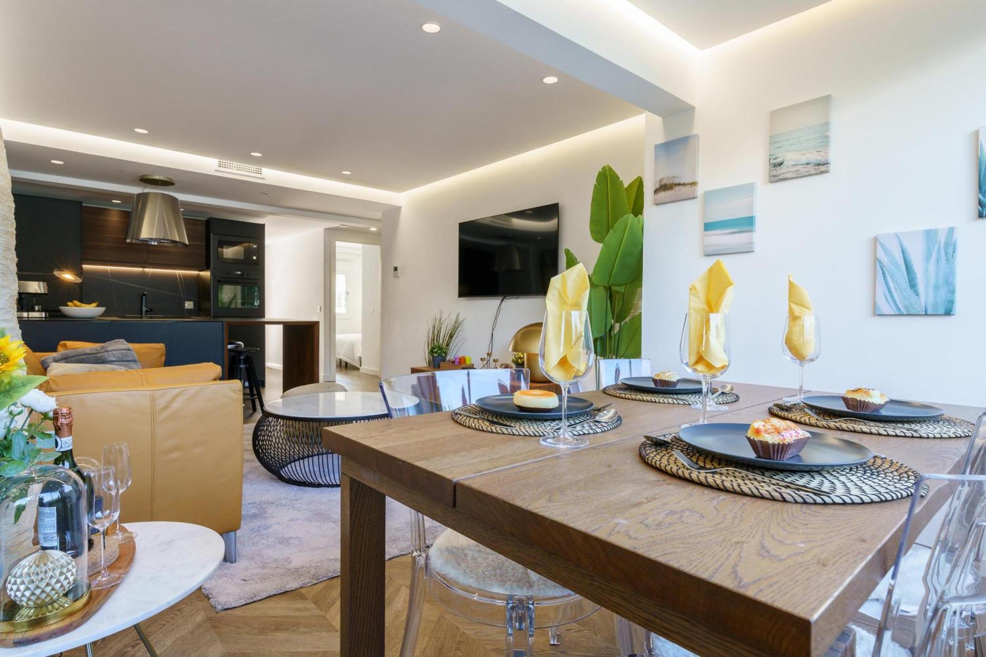 Playa With Pool &100m From Sea - Happy Marbella
