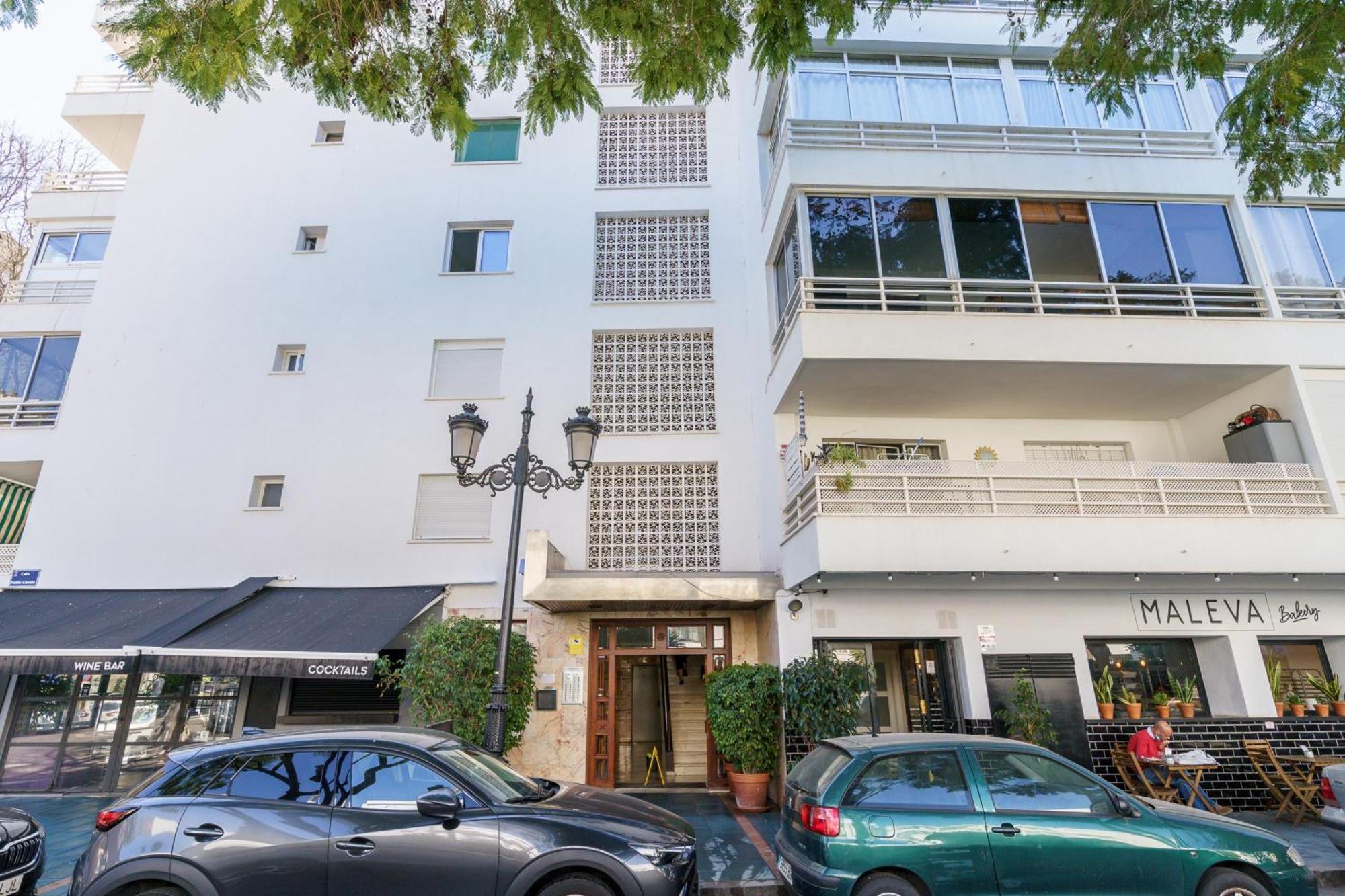 Playa With Pool &100m From Sea - Happy * Marbella