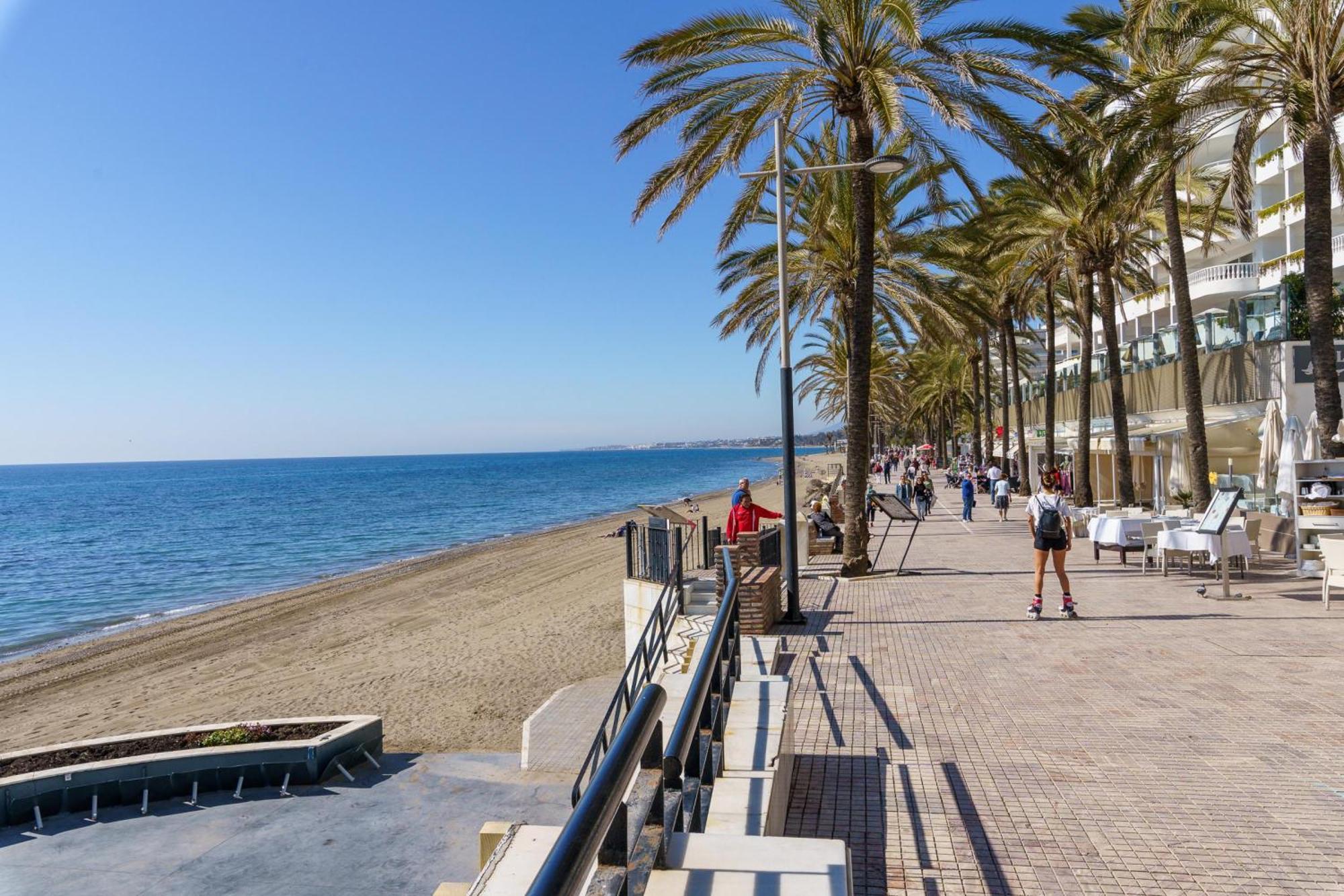 Playa With Pool &100m From Sea - Happy Appartement *