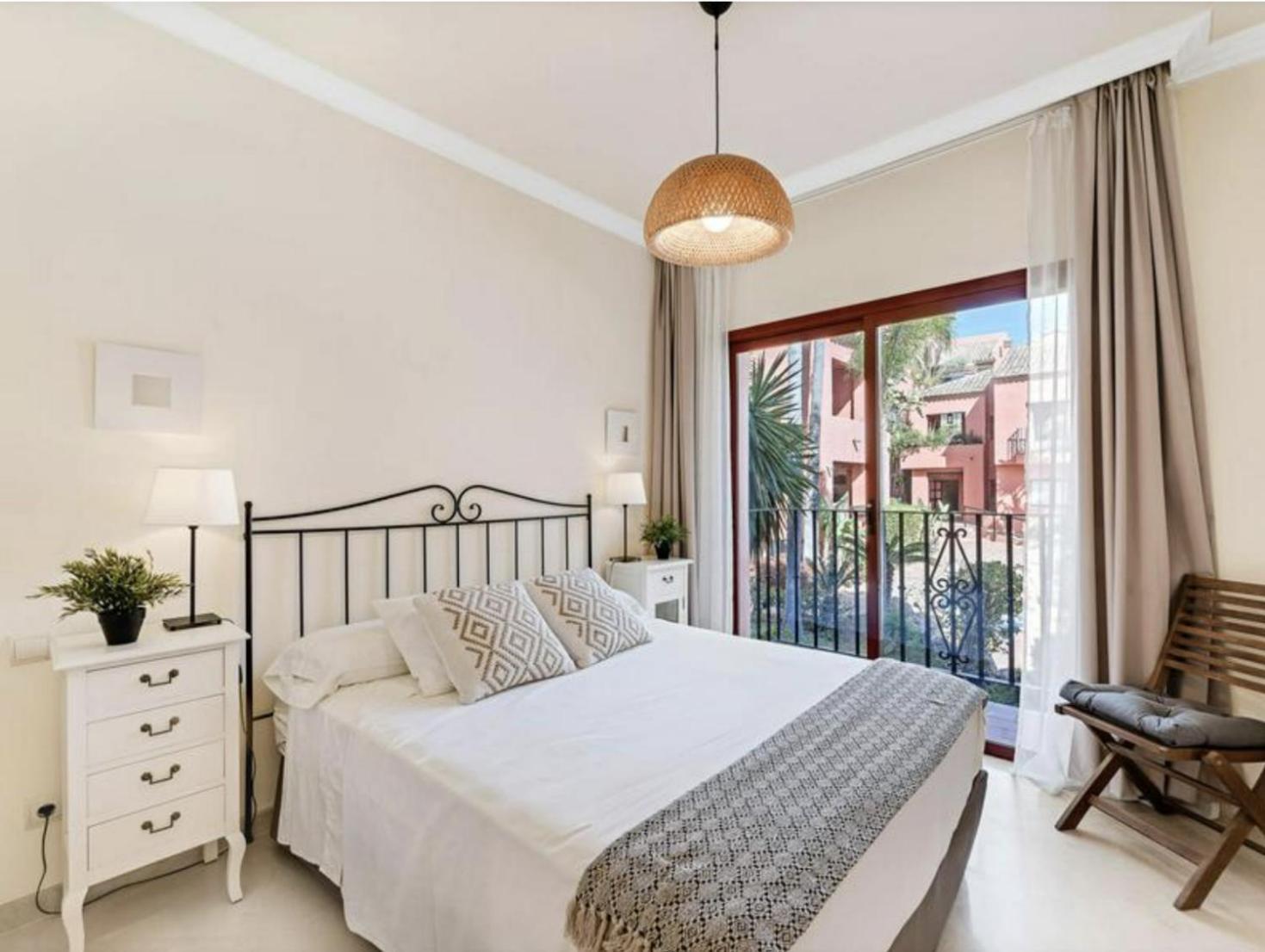 Lovely Elviria 200m From The Marbella