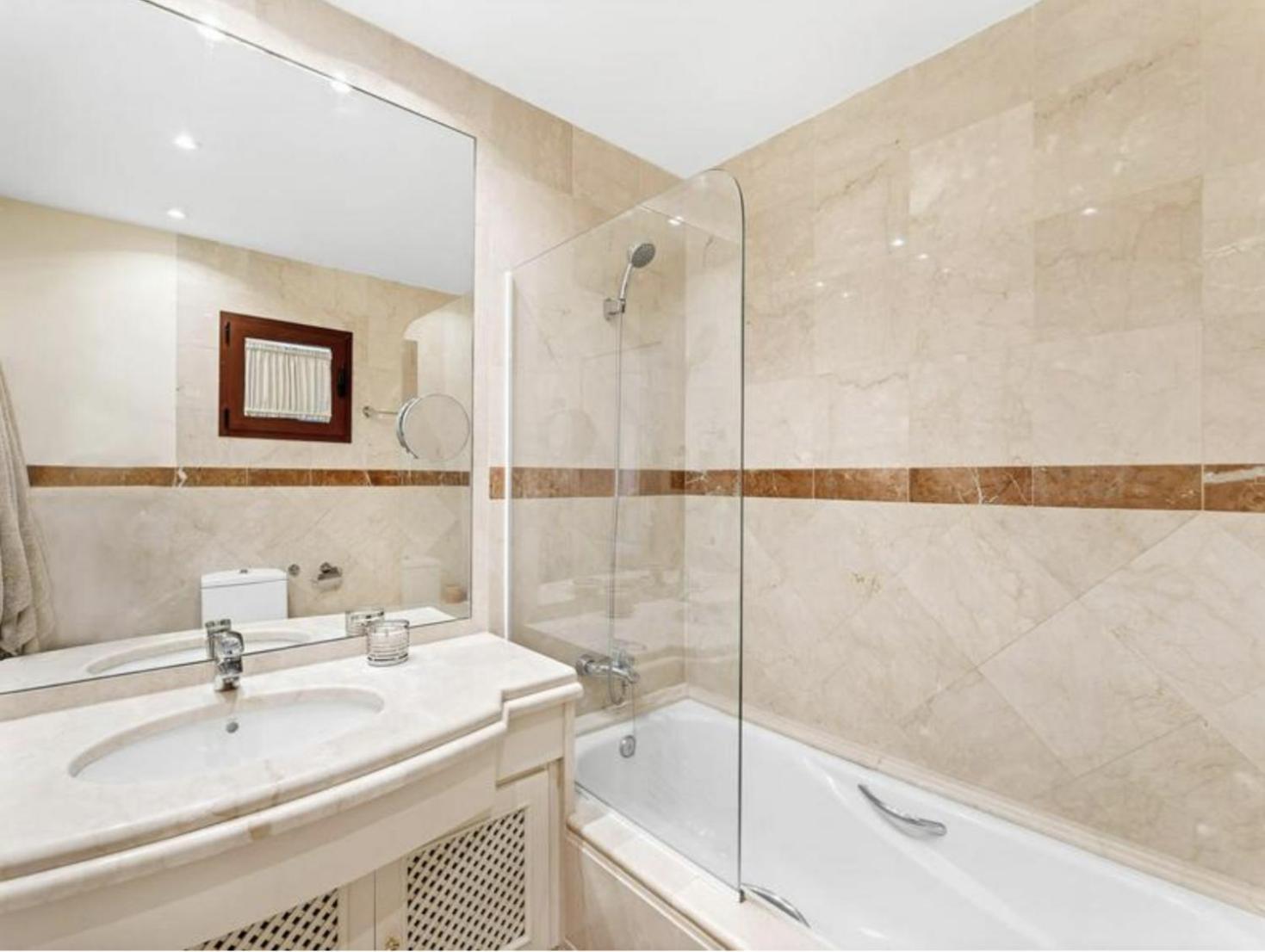 Apartment Lovely Elviria 200m From The *