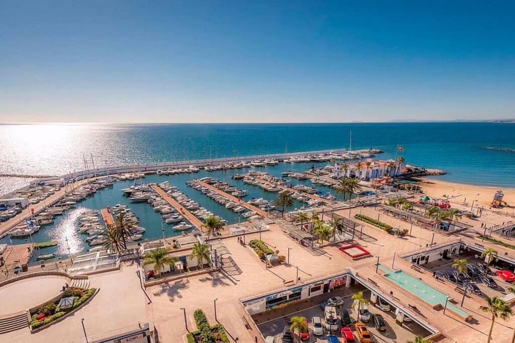 Oleholidays Napoleon 3 Junto A Alicate Playa Marbella