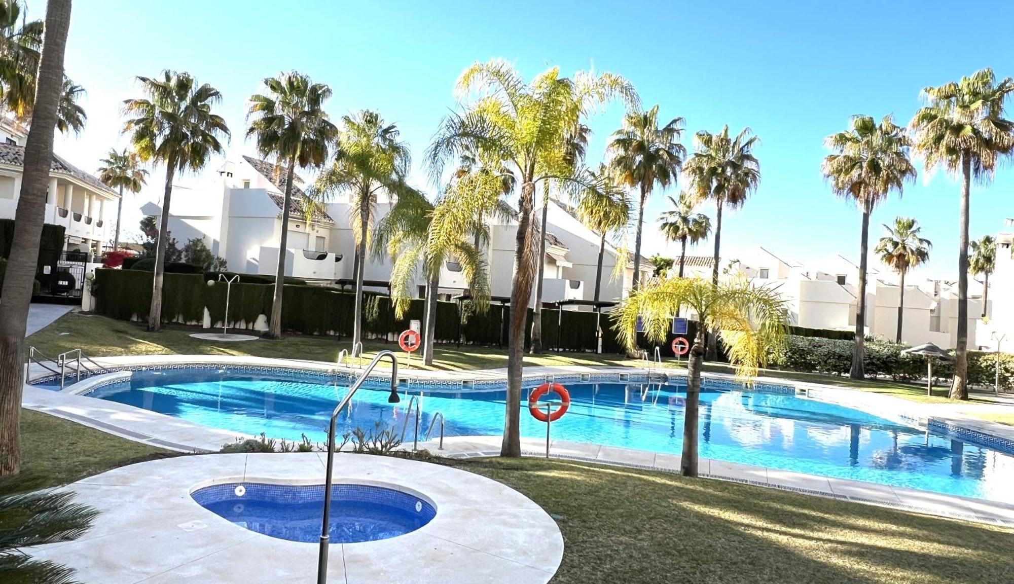 Ferienhaus Stylish Townhouse In Beachfront Complex Marbella