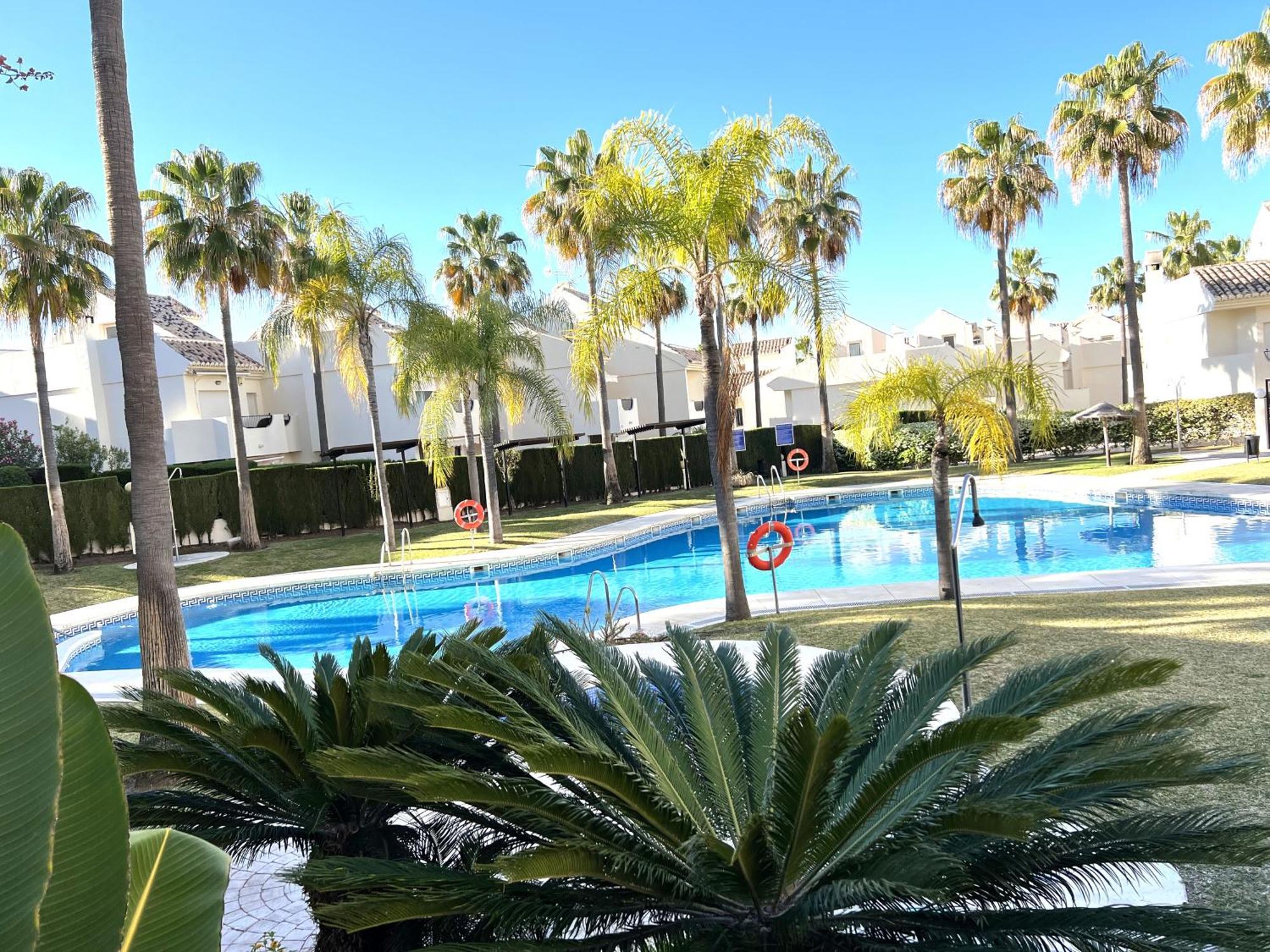Stylish Townhouse In Beachfront Complex Marbella