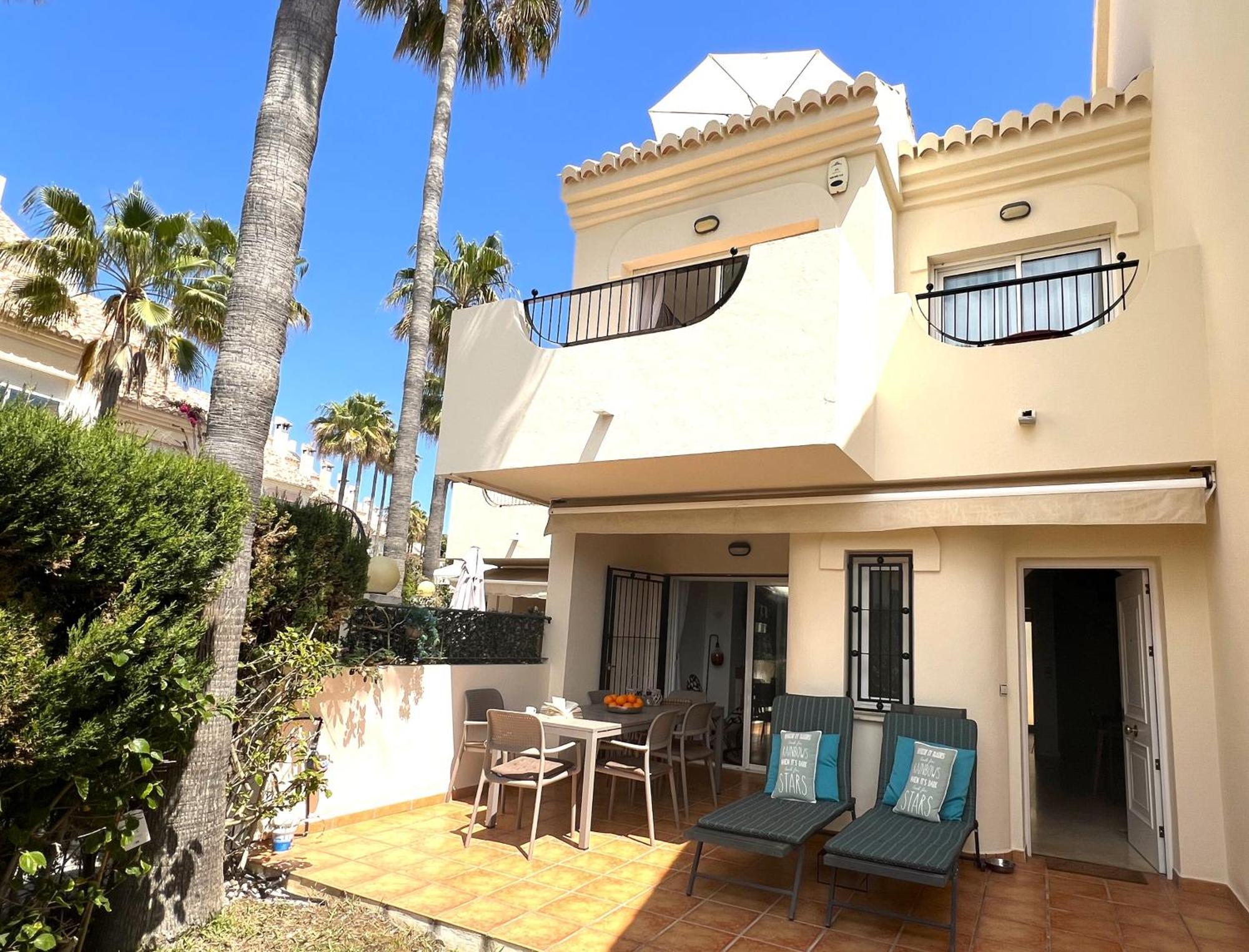 Stylish Townhouse In Beachfront Complex Marbella