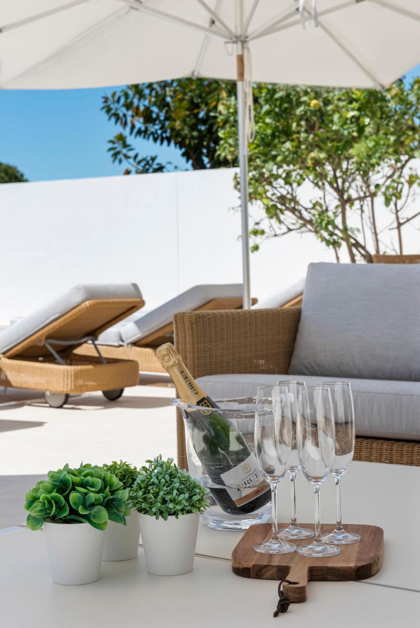 Villa 20600 - Luxurious Beachside Near *
