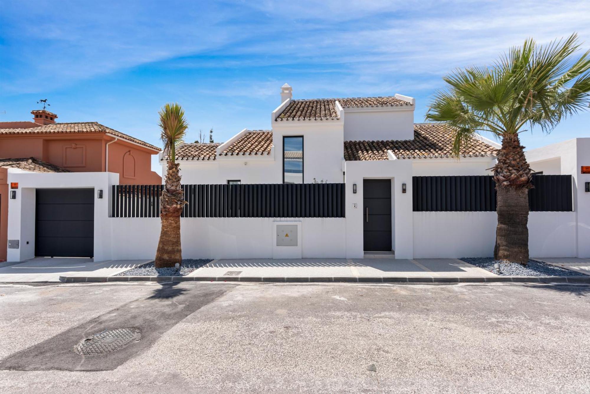 Villa 20600 - Luxurious Beachside Near