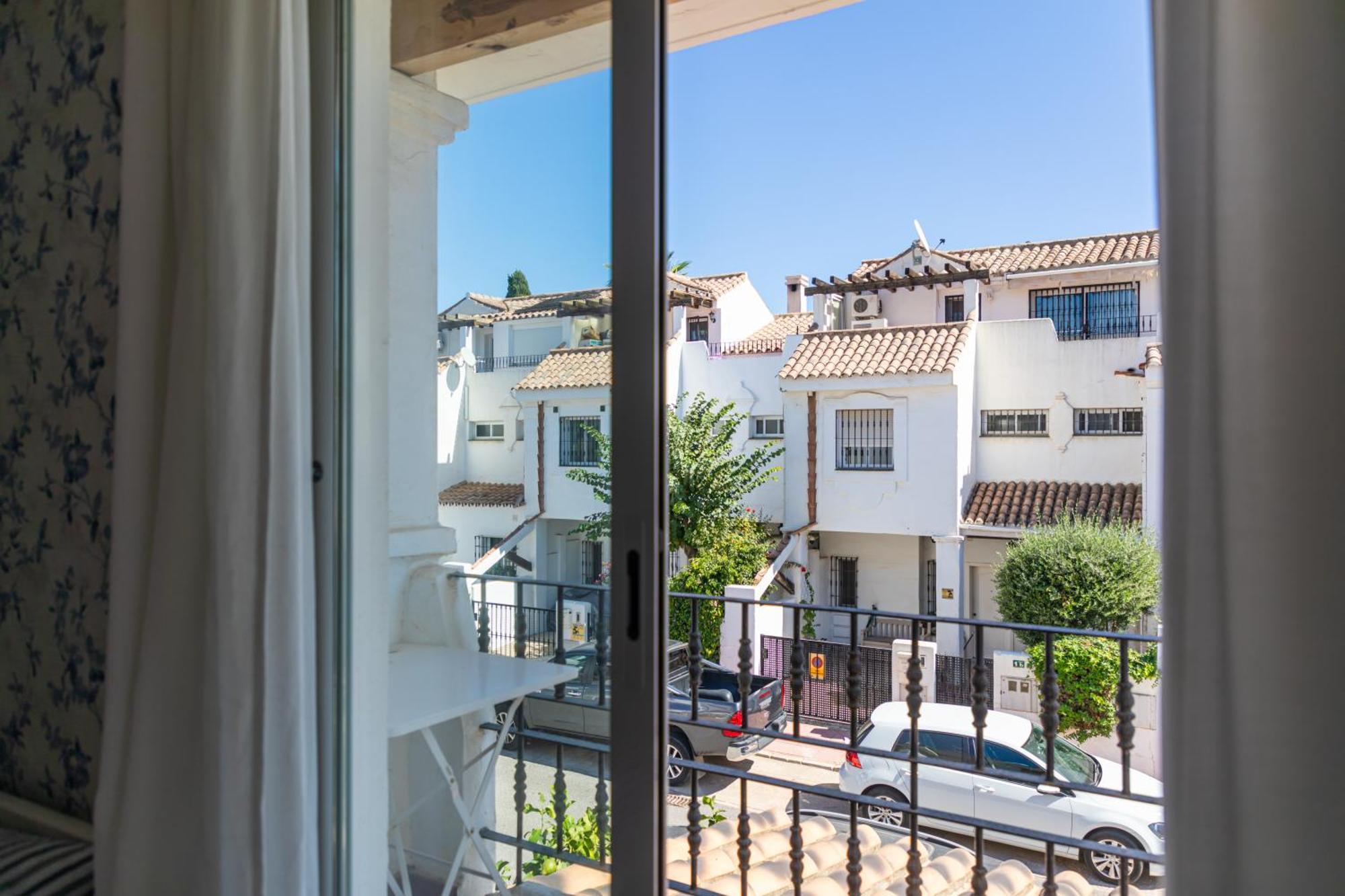 Сasa de vacaciones Covd 19 Free- Total Purified - Chic House - 3 Mm To Puerto Banús&beach - Golden Mile - Direct Access To Pool&tropical Garden