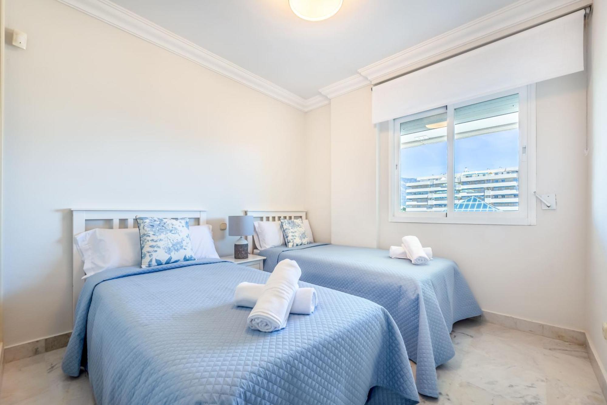 Marina Banus Ll Apartment *