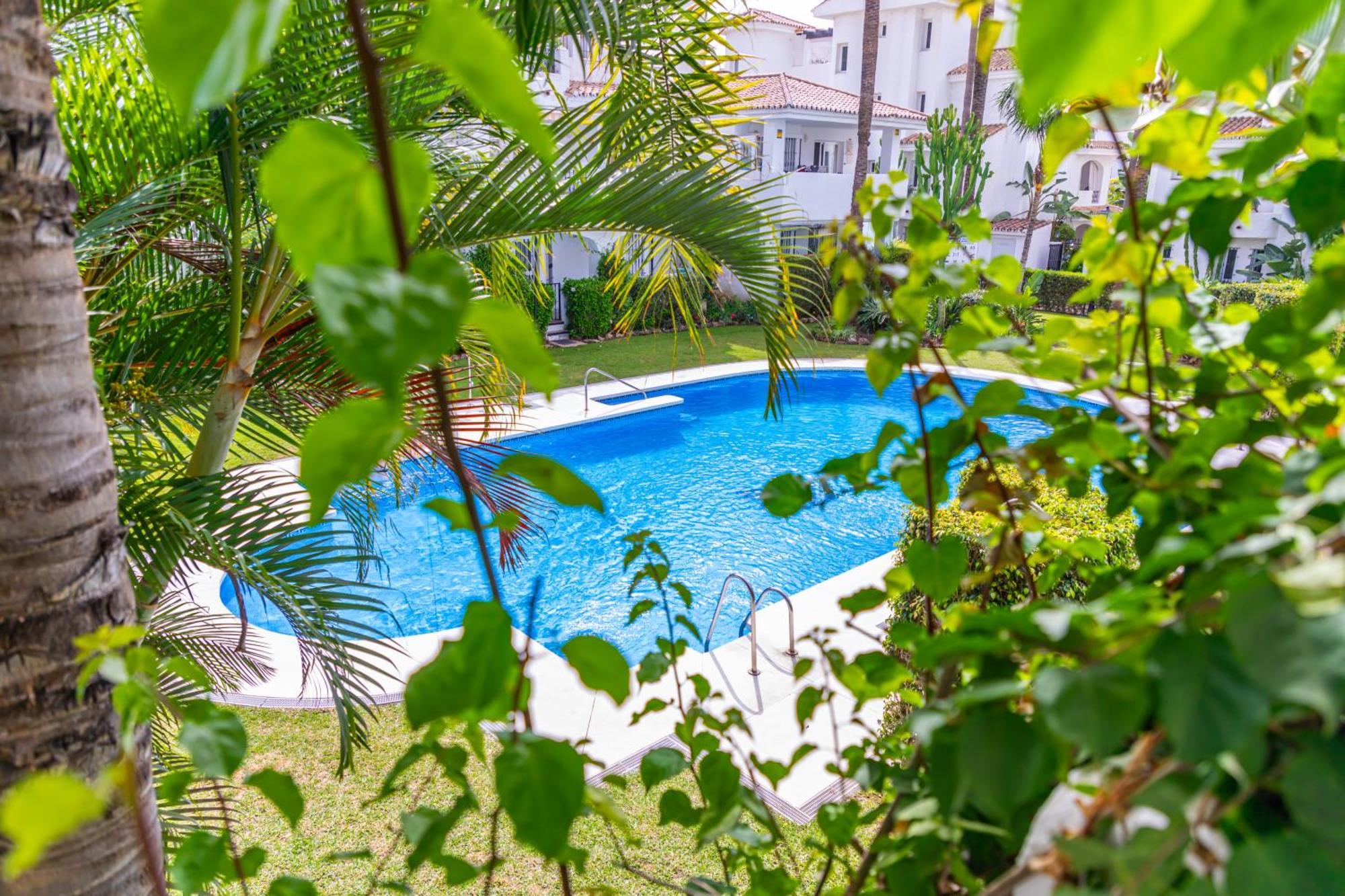Ab - Design Penthouse - Puerto Banus - Golden Mile - Pool And Tropical Garden View