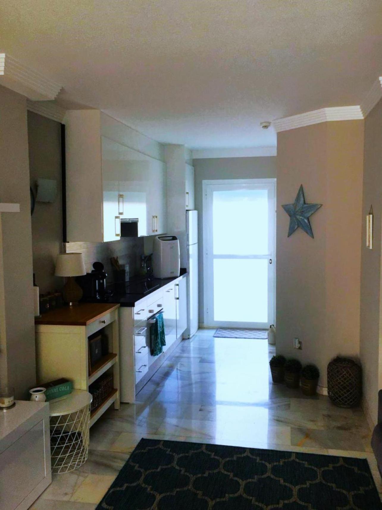 Casa Chico 2 Bedroom Townhouse 1 Mile From Marina & Beaches Apartamento Marbella
