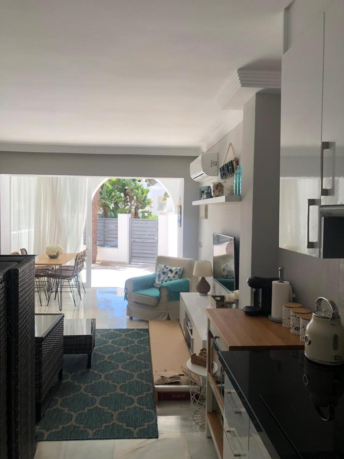 Apartamento Casa Chico 2 Bedroom Townhouse 1 Mile From Marina & Beaches Marbella
