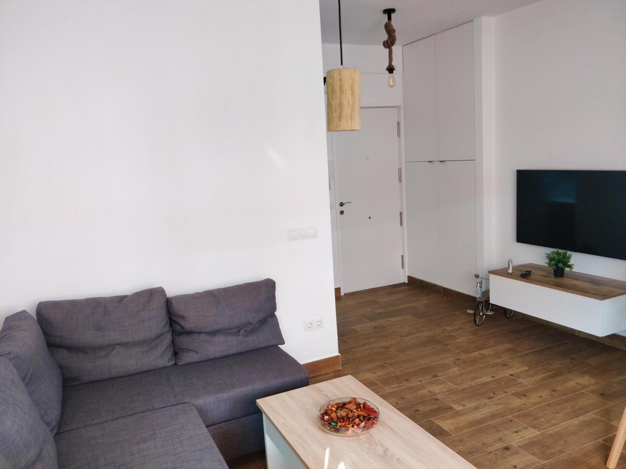 Apartment Piso Centrico En Avenida Principal *