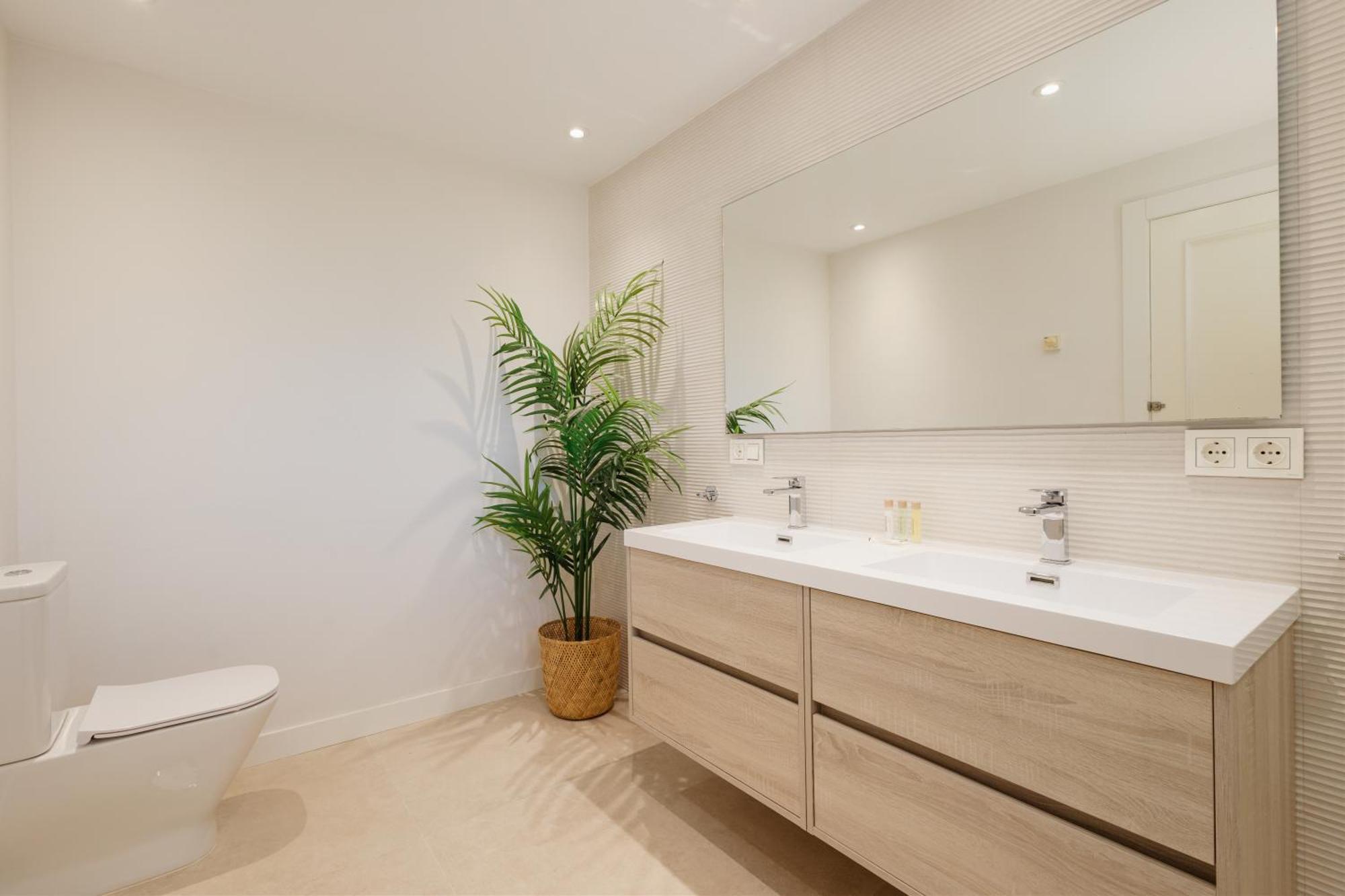 With Direct Beach Access, In Hacienda Playa, Elviria * Marbella