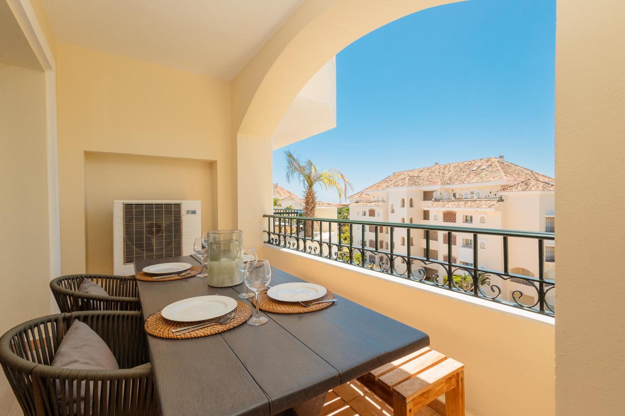 Appartement With Direct Beach Access, In Hacienda Playa, Elviria