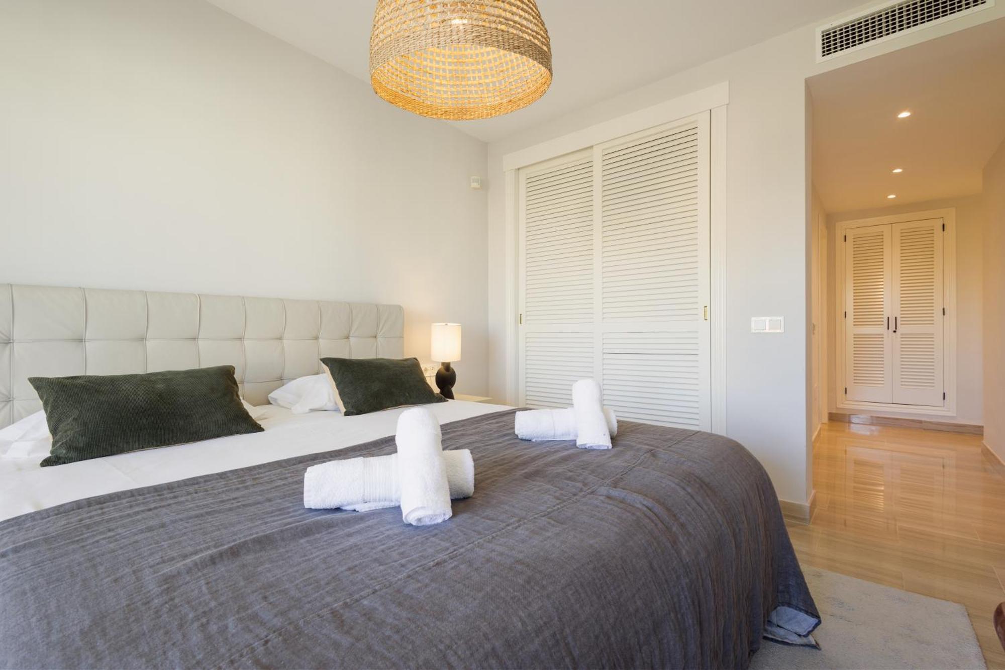 With Direct Beach Access, In Hacienda Playa, Elviria *