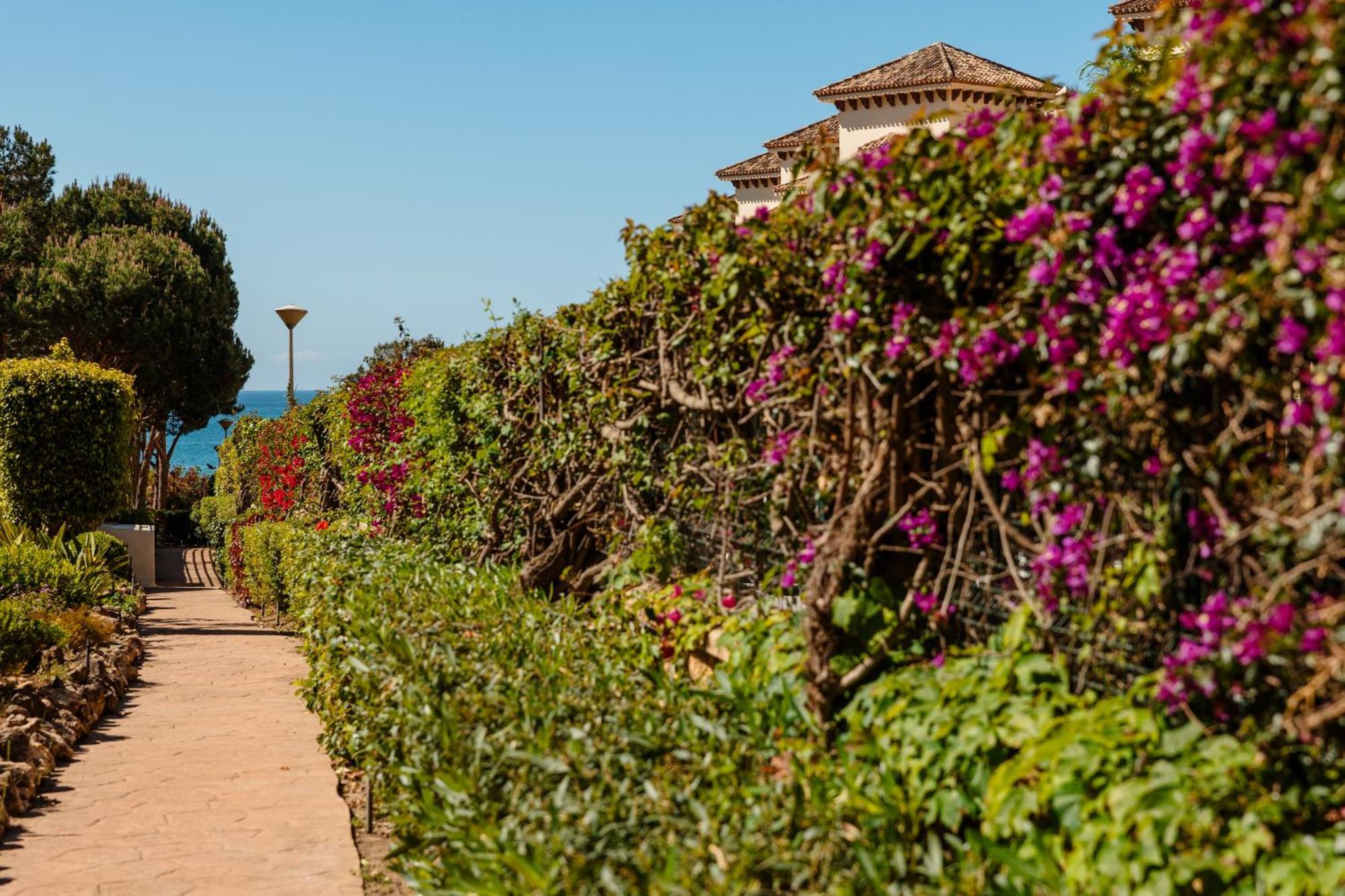 Appartement With Direct Beach Access, In Hacienda Playa, Elviria *