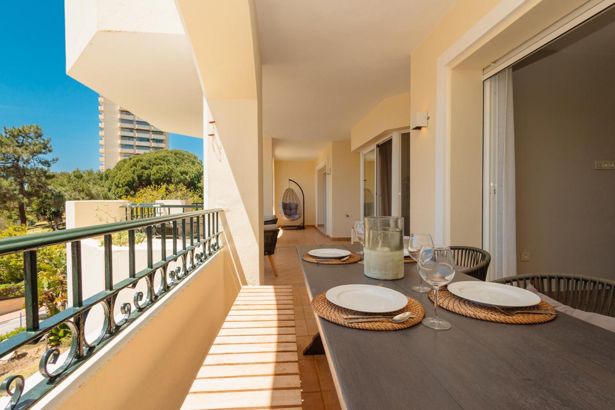 With Direct Beach Access, In Hacienda Playa, Elviria *
