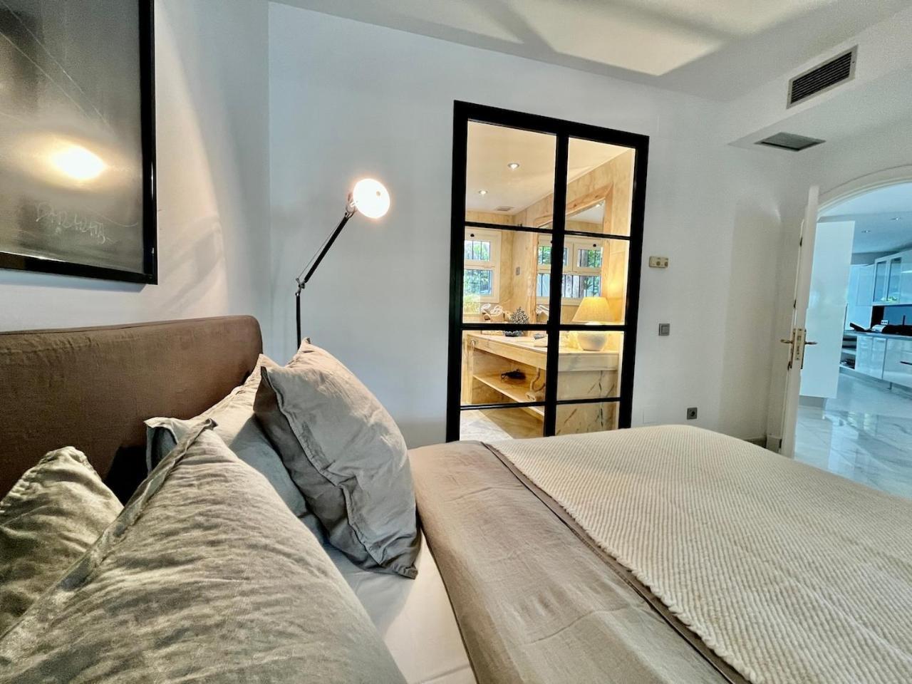 Cozy Townhouse With Sea View Ferienhaus