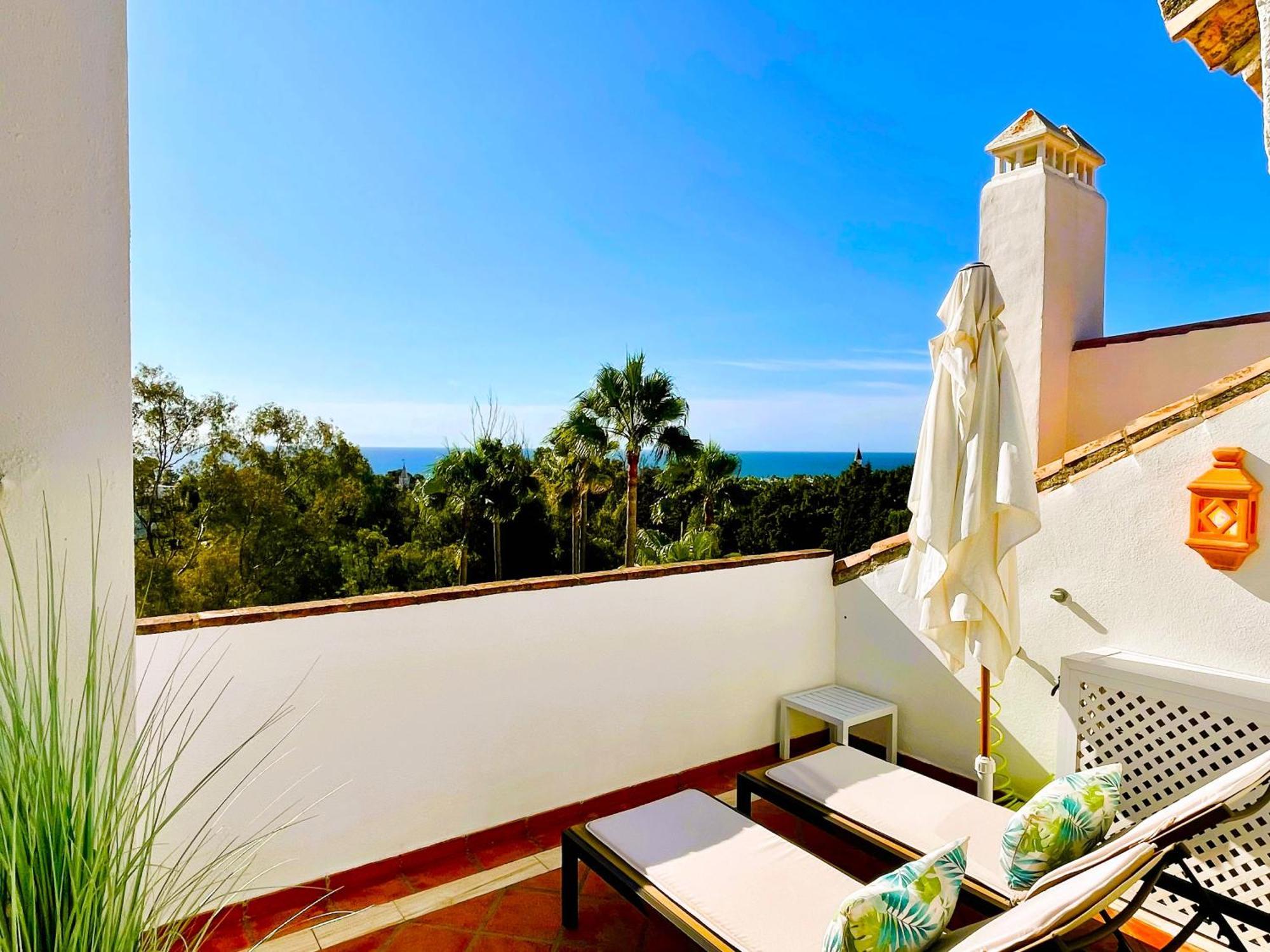 Luxury Penthouse With Sea Views In Marbella Golden Mile, Puente Romano Area * Marbella