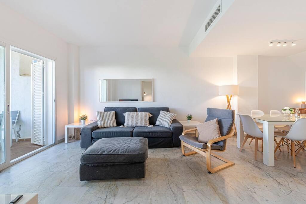 Holiday home Townhouse W/ Swimming Pool And Underground Parking