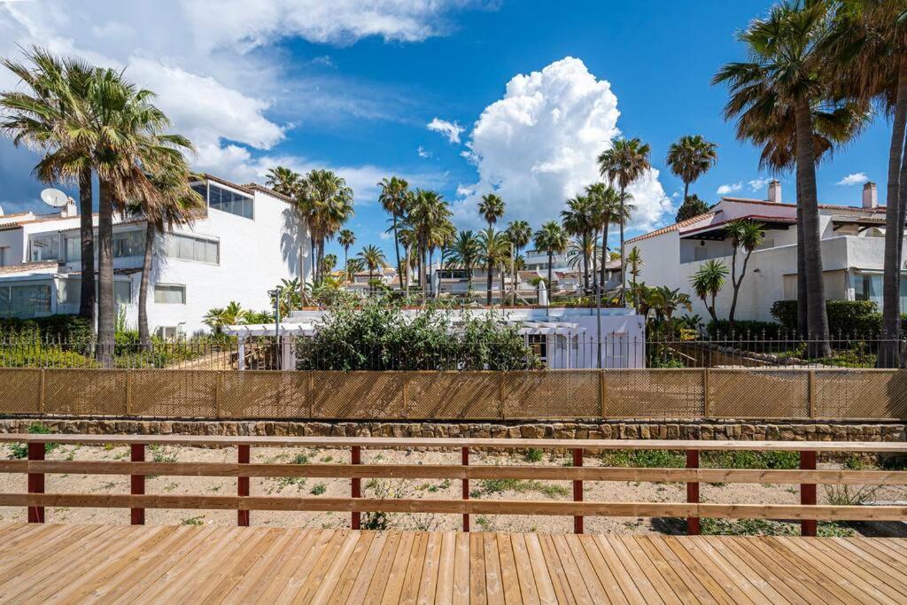 Holiday home Townhouse W/ Swimming Pool And Underground Parking
