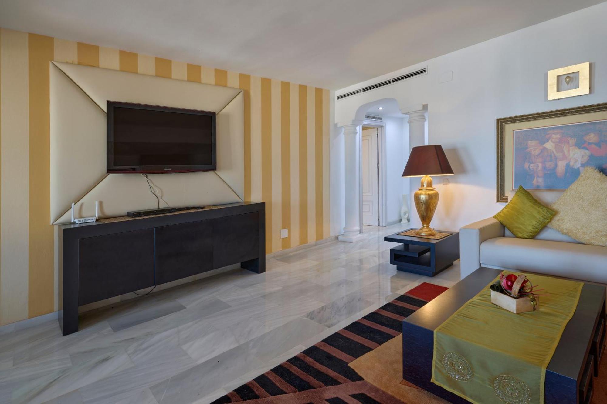 Benabola Puerto Banus By La Maison Apartment