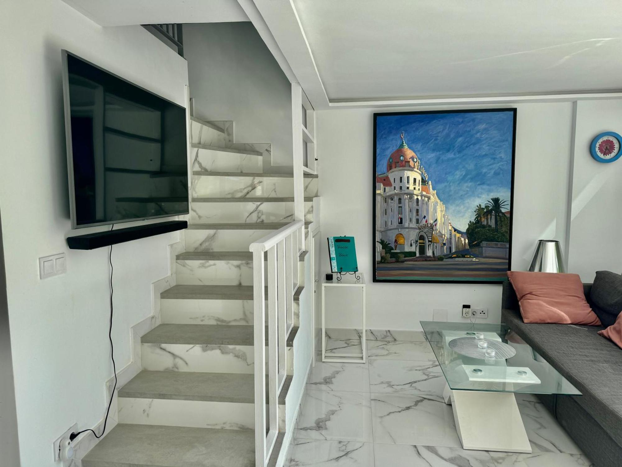 Skol Apartment