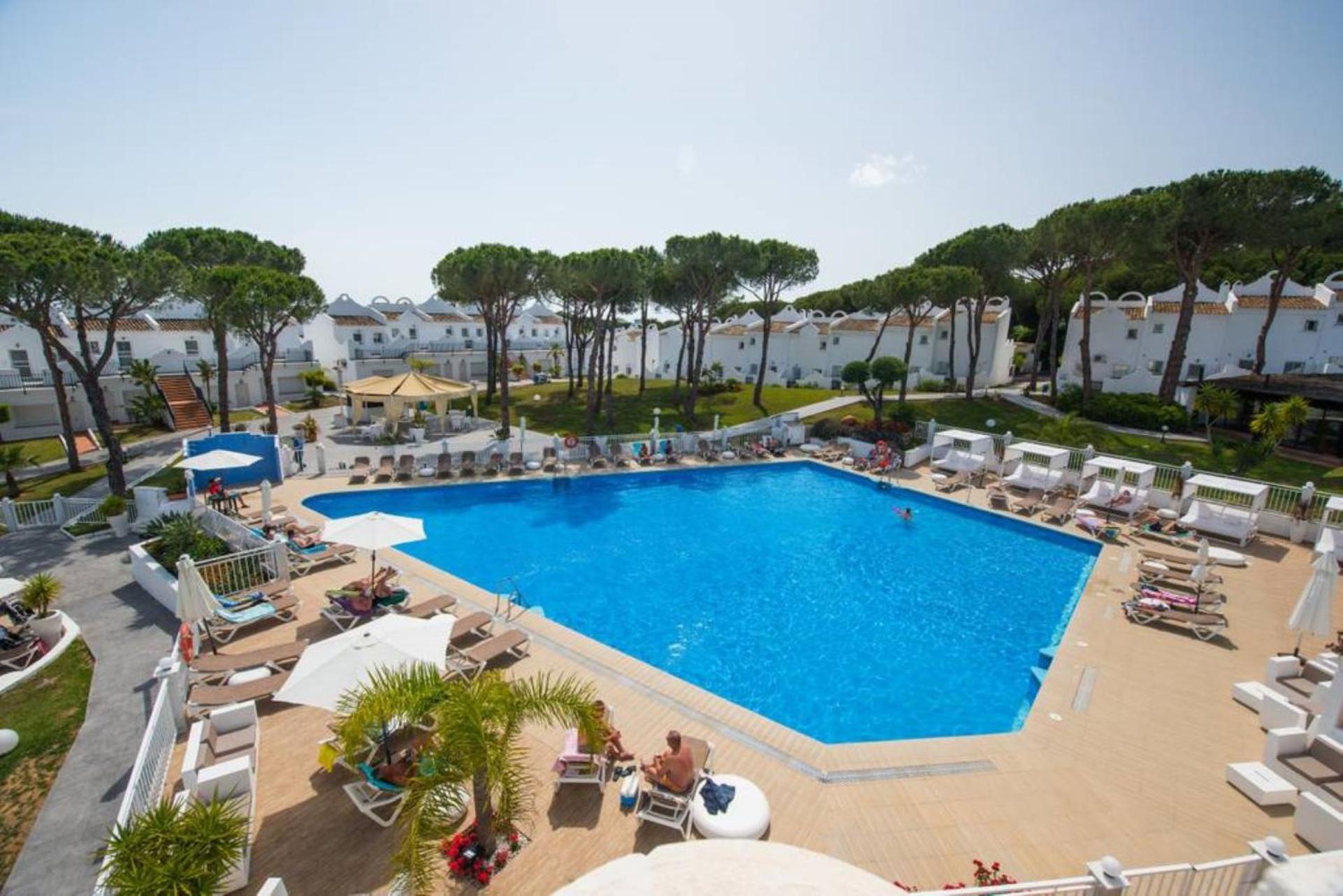 Casa Chico 2 Bedroom Townhouse 1 Mile From Marina & Beaches * Marbella
