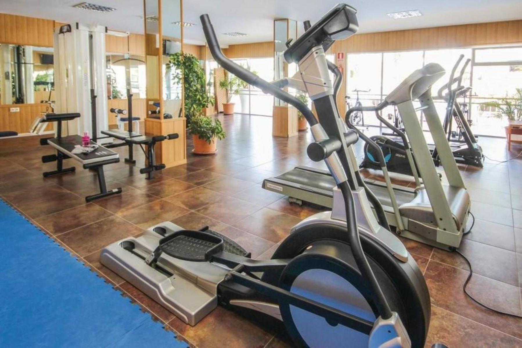 Casa Chico 2 Bedroom Townhouse 1 Mile From Marina & Beaches