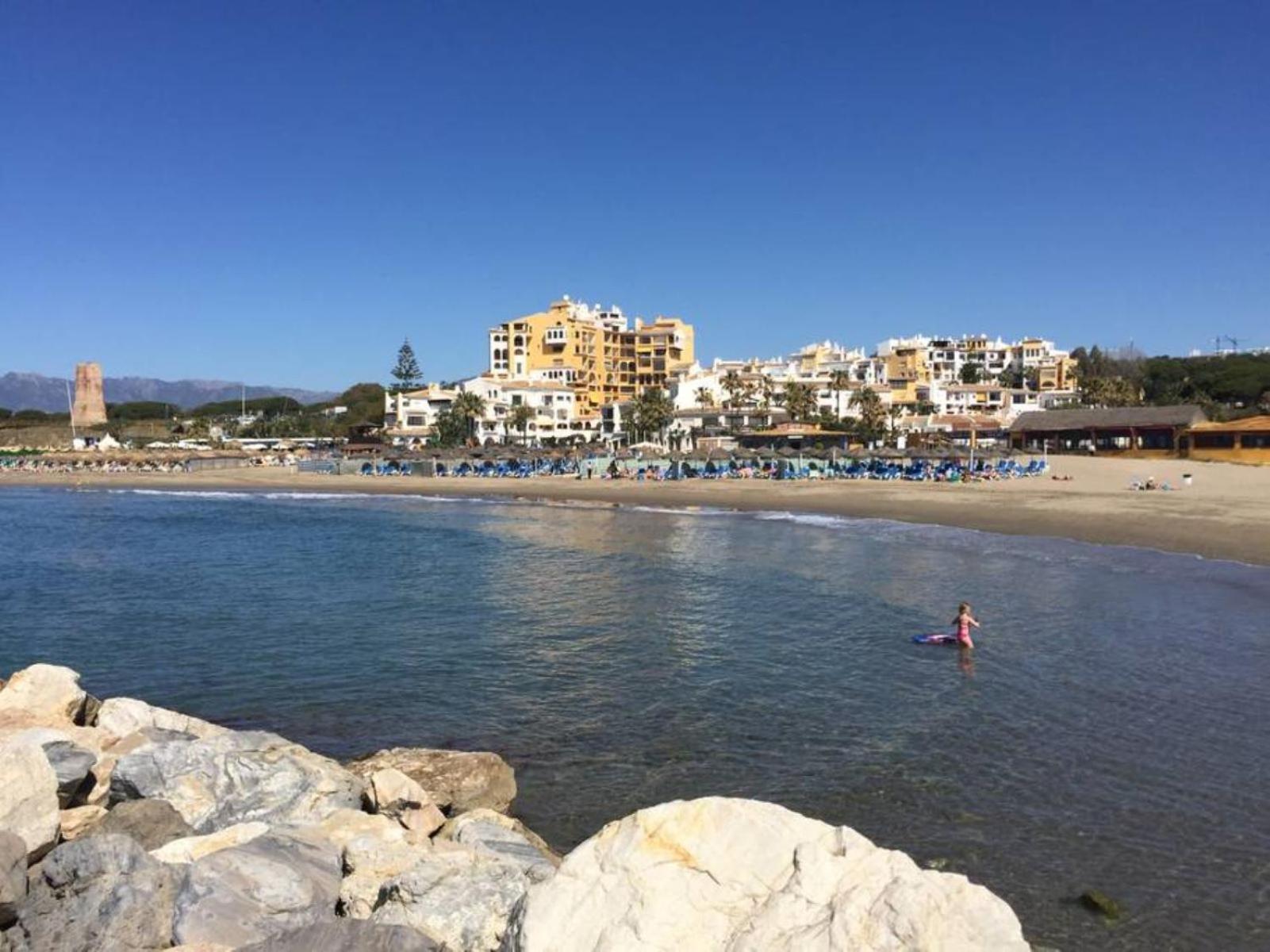 Casa Chico 2 Bedroom Townhouse 1 Mile From Marina & Beaches Apartment