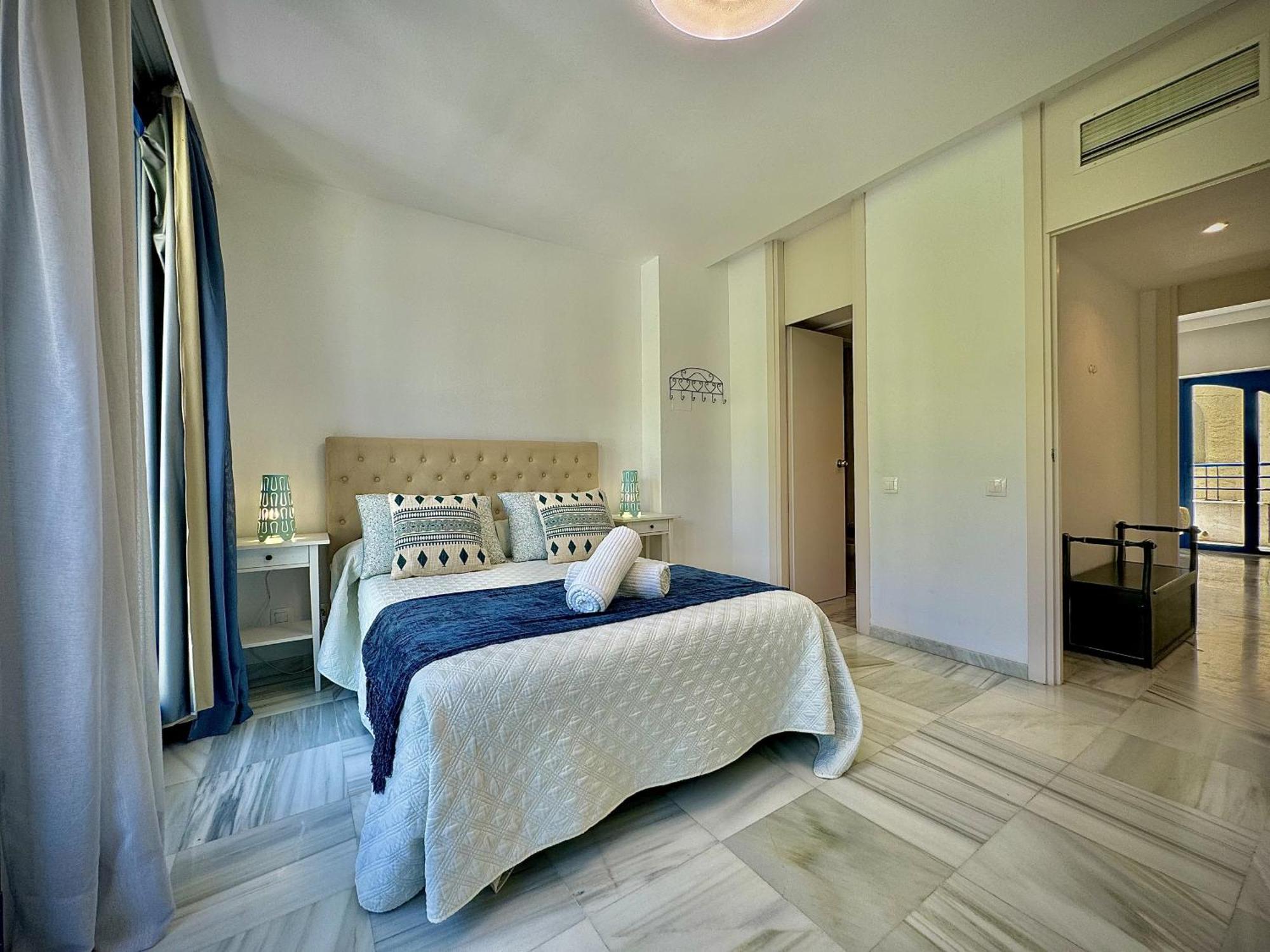 House With Pool By Homing Marbella