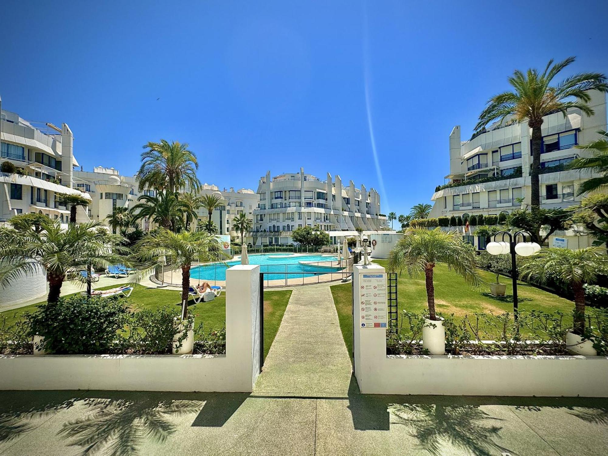House With Pool By Homing * Marbella