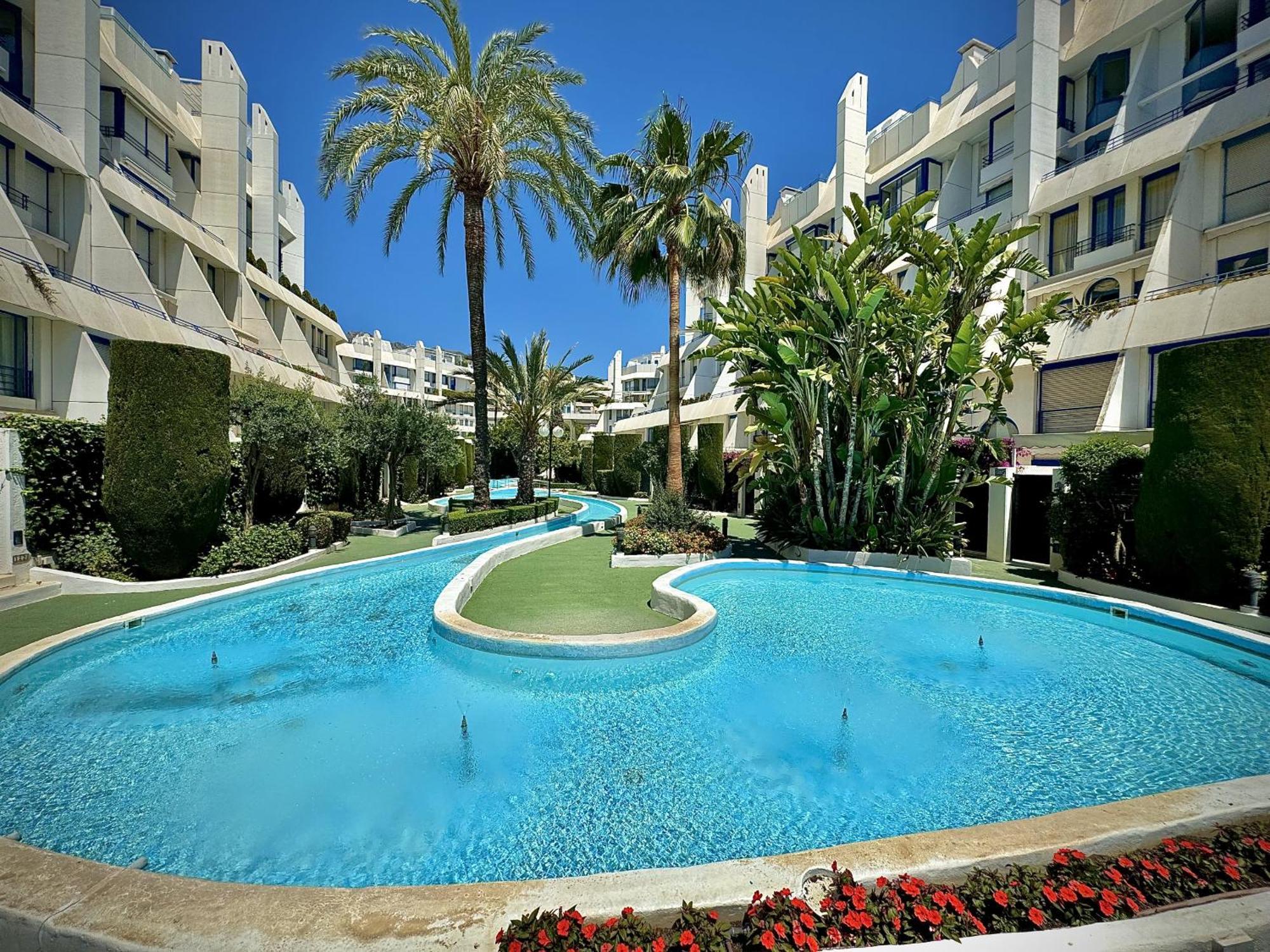 House With Pool By Homing Marbella