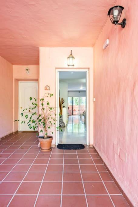 Apartamento En Guadalmina Primera Linea De Campo De Golf Cartujanos *