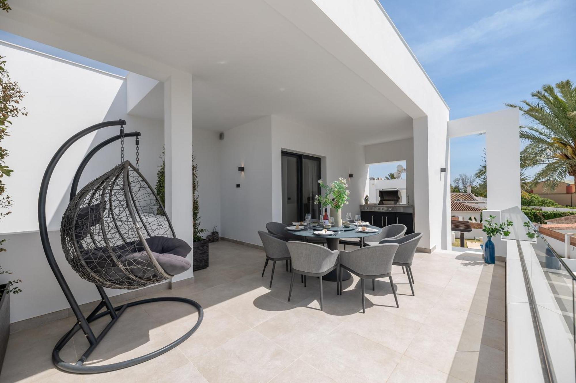 Vacation I Marbesa White Pearl, Two Private Pools, Built In 2024 * Marbella