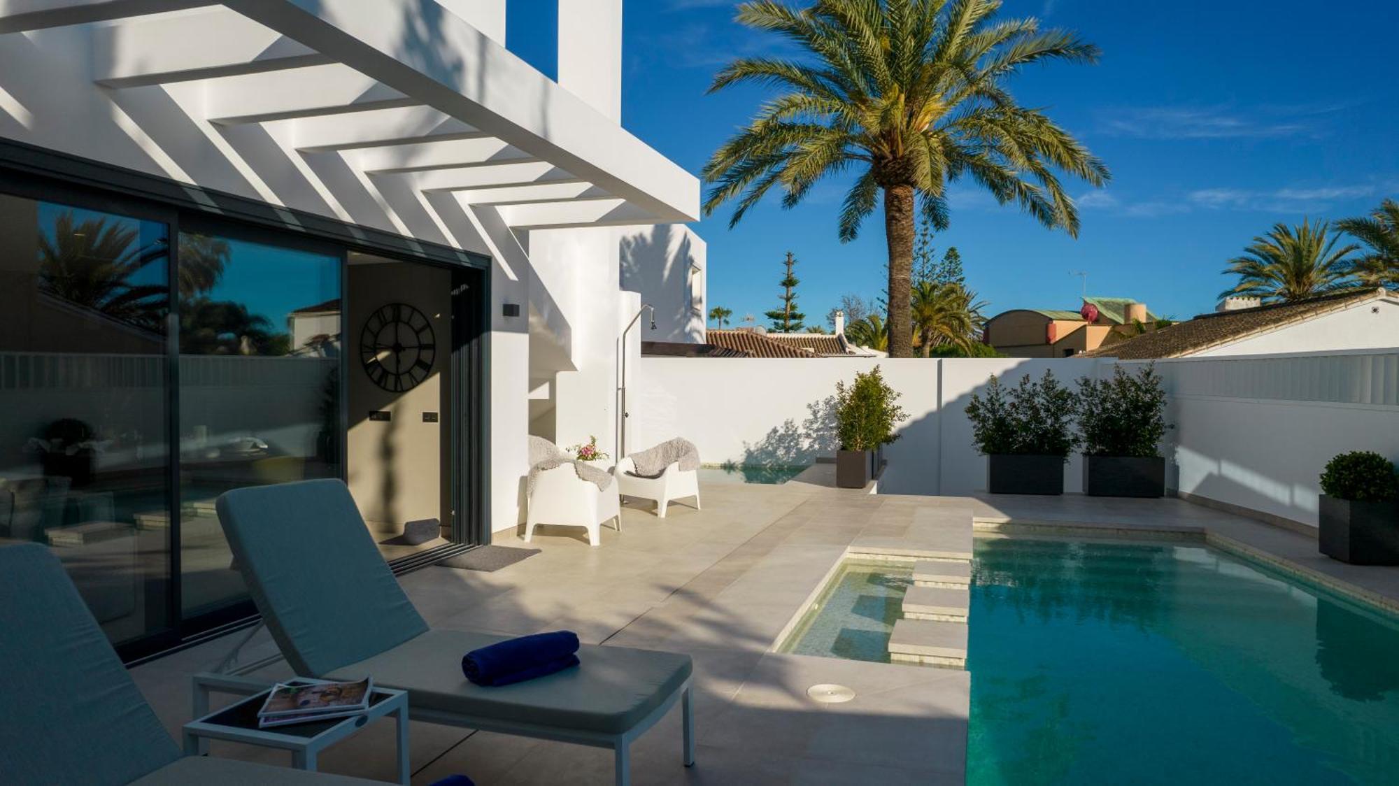 Vacation I Marbesa White Pearl, Two Private Pools, Built In 2024