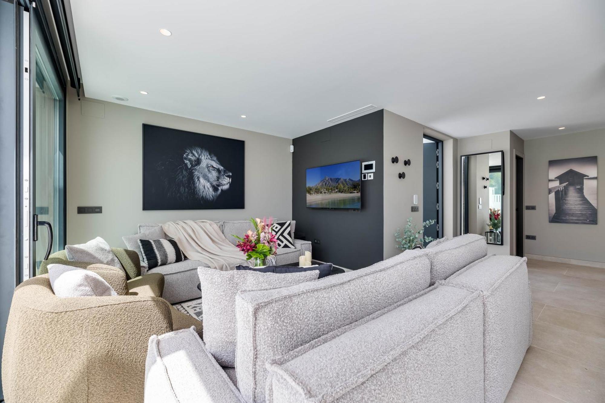 Vacation I Marbesa White Pearl, Two Private Pools, Built In 2024 Marbella