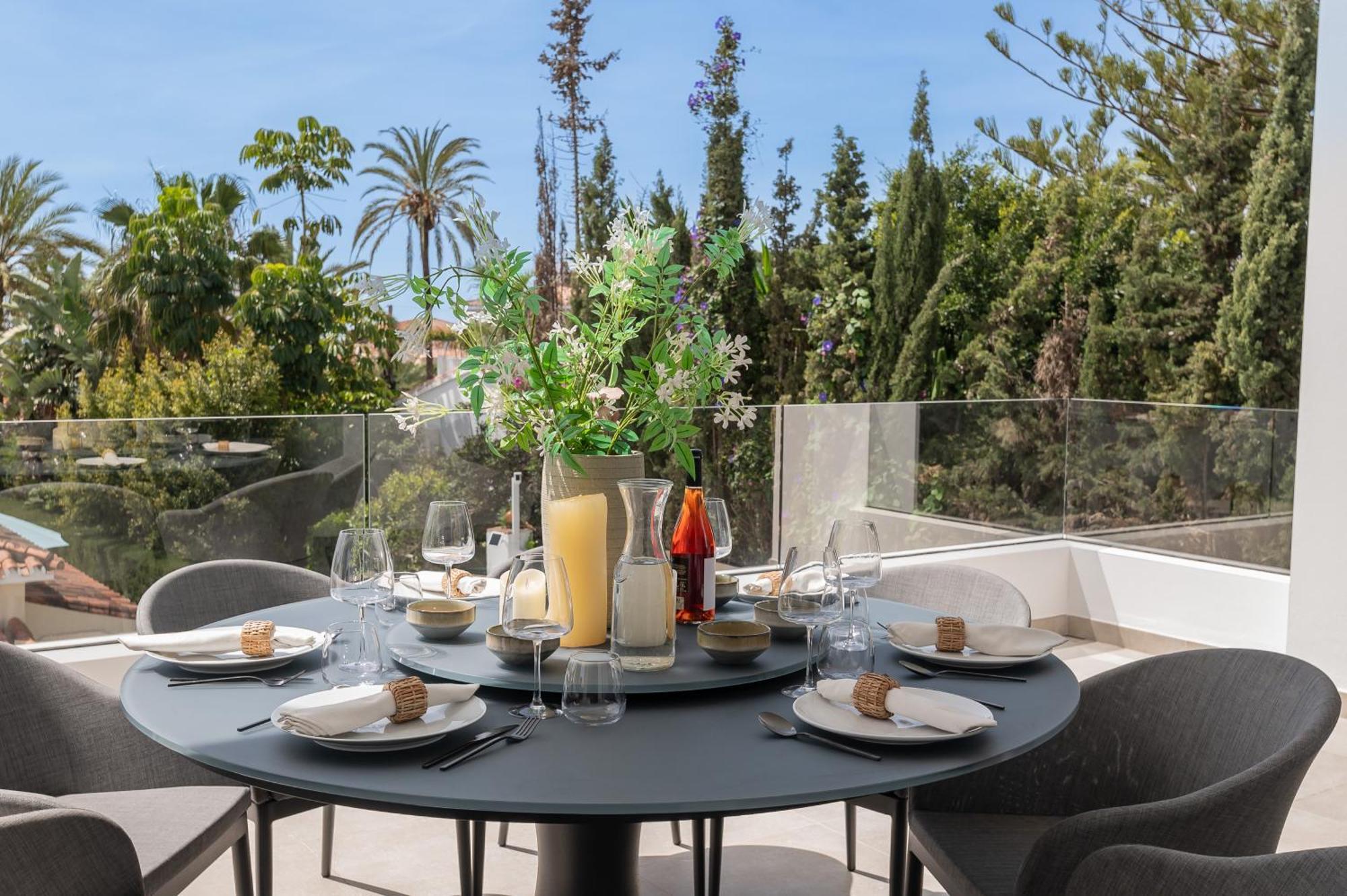 Vacation I Marbesa White Pearl, Two Private Pools, Built In 2024 Villa *