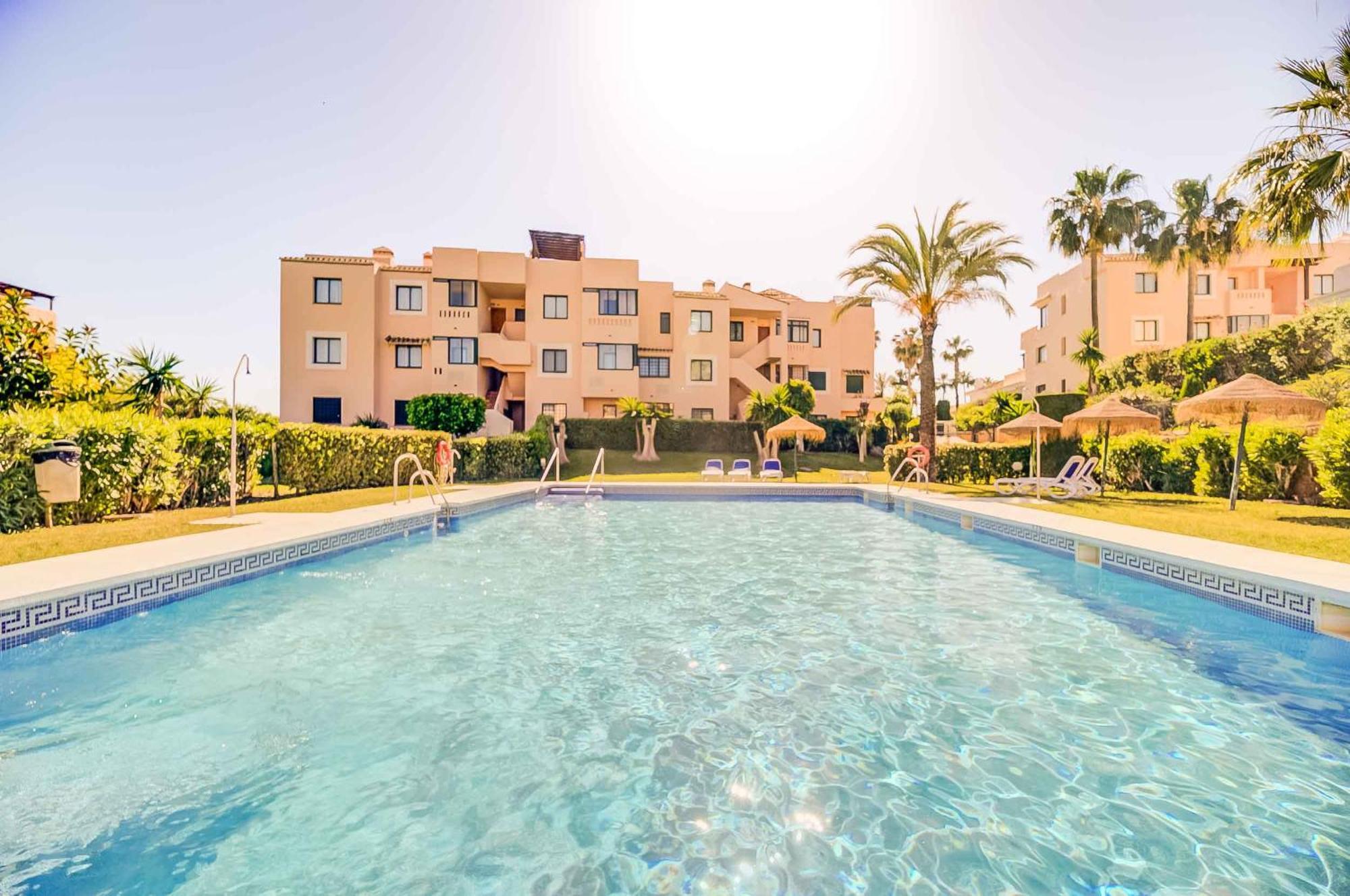 Apartamento 75-apartment With Views In Elviria, *