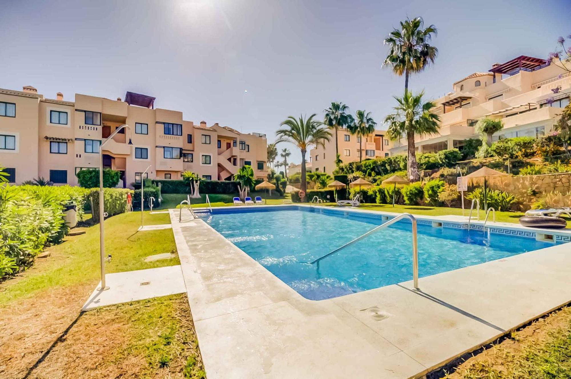 Apartamento 75-apartment With Views In Elviria, *