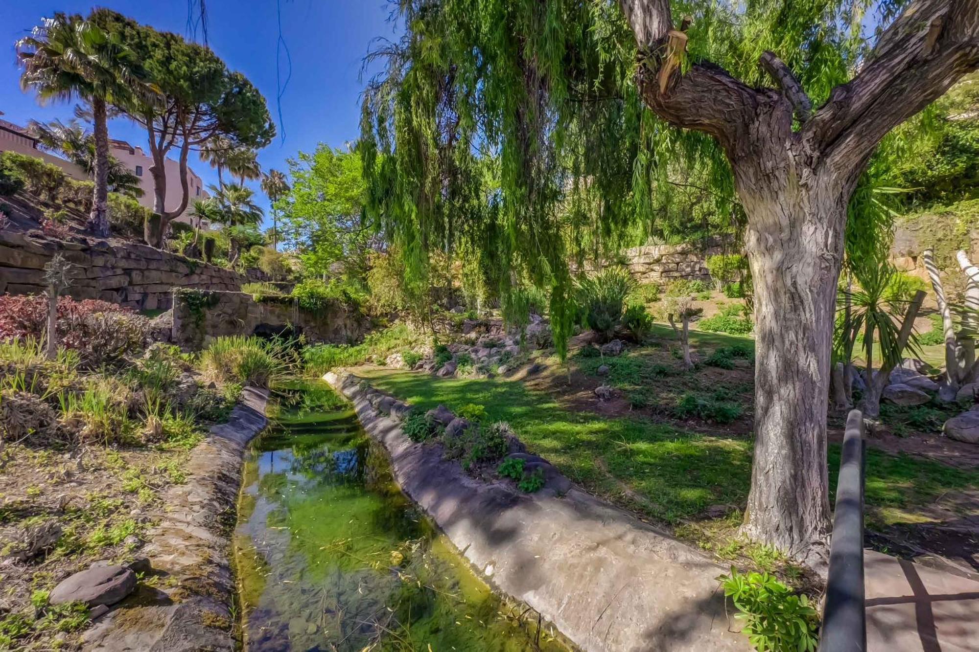 Apartamento 75-apartment With Views In Elviria, *