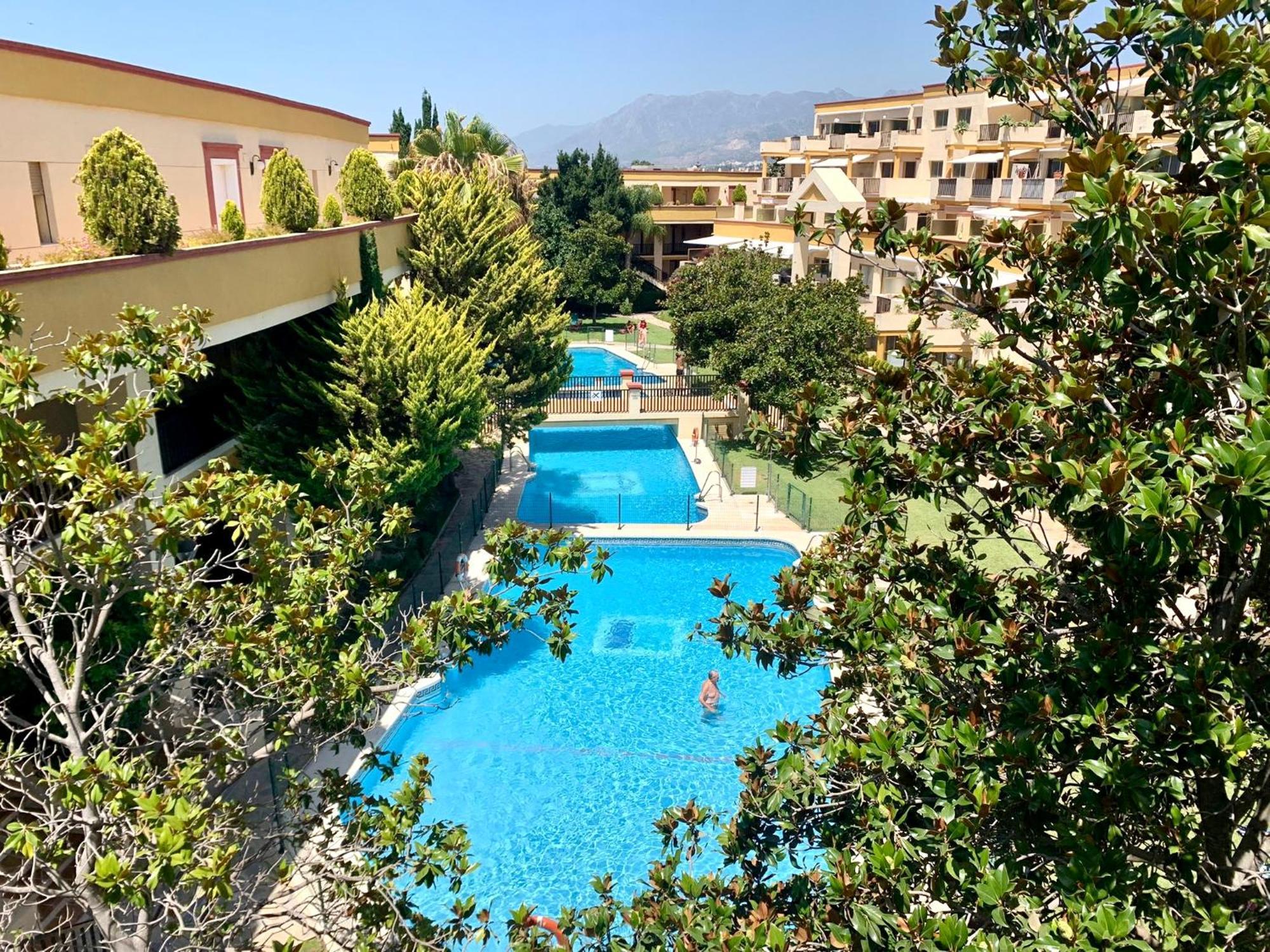 Beachfront Romana Playa Elviria Apartment