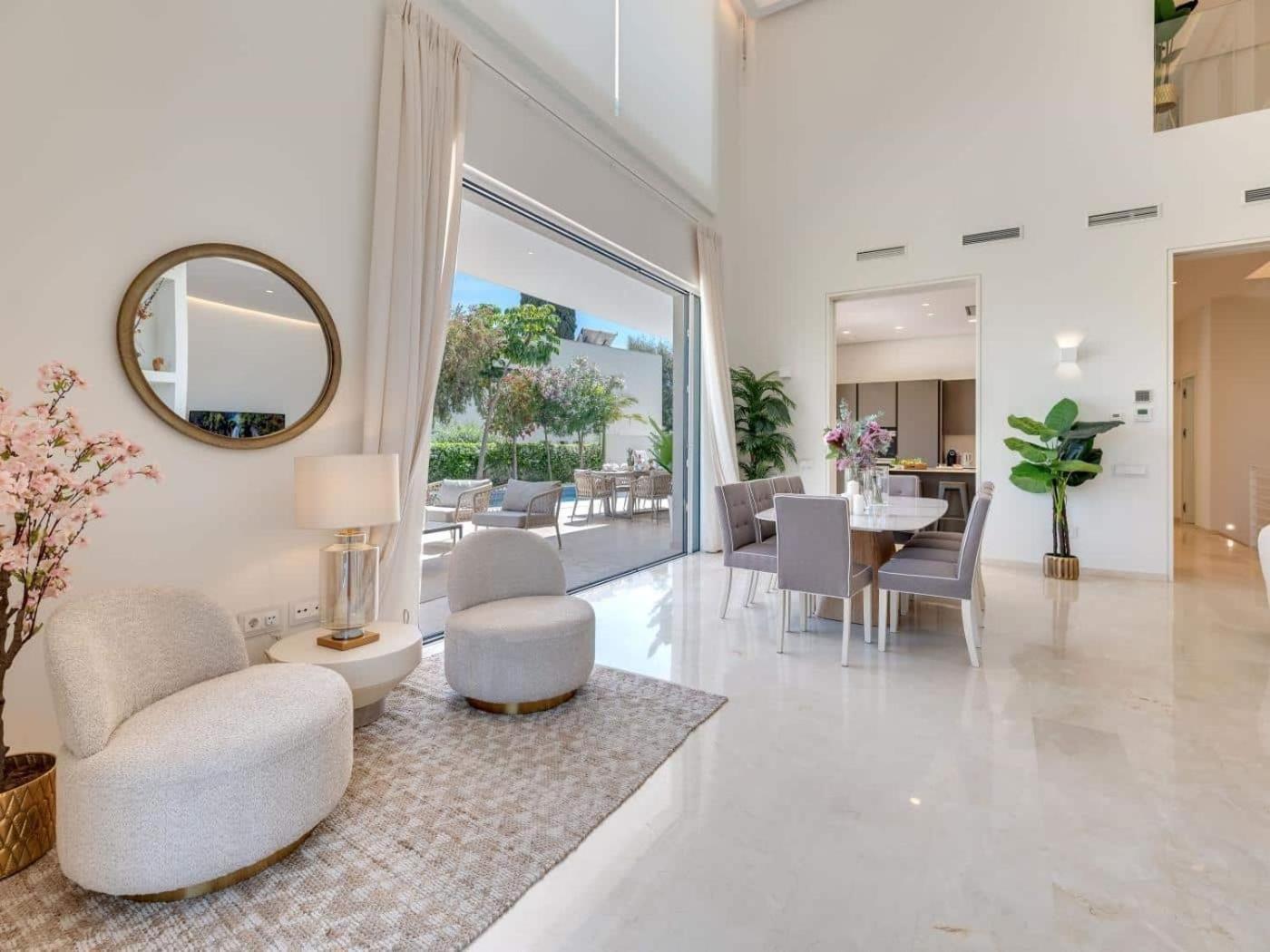 Vacation I Velazquez, 150m To The Beach, Heated Pool, Golden Mile * Marbella